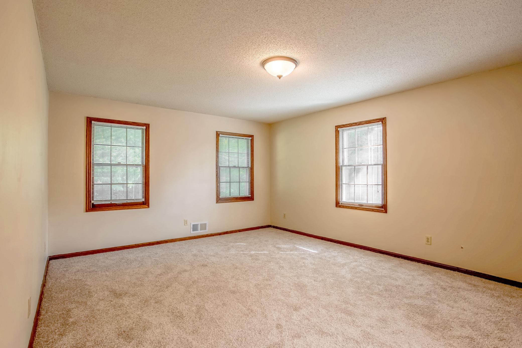 11905 26th Avenue N Property Photo 23