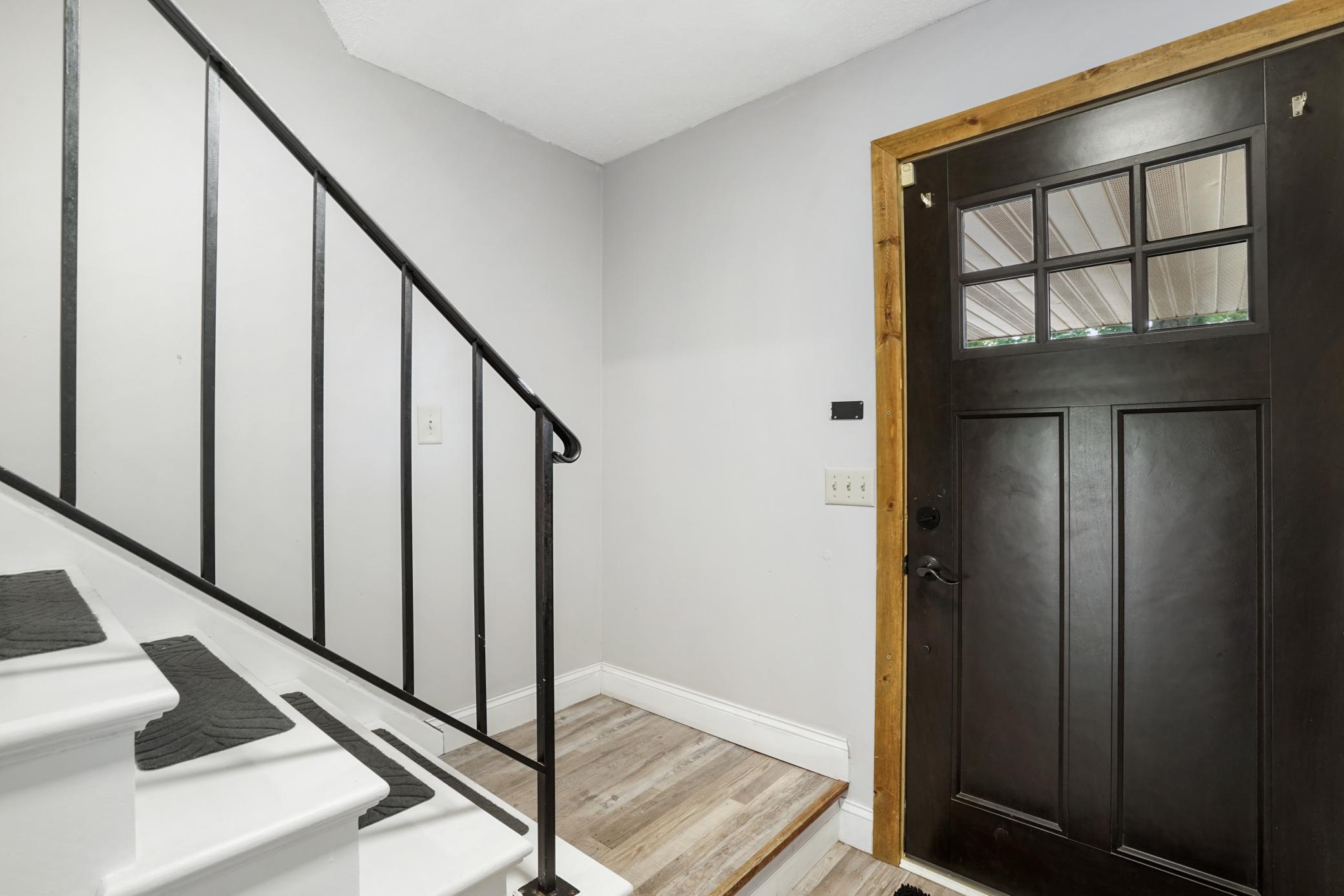 2477 Brenner Avenue E Property Photo 3