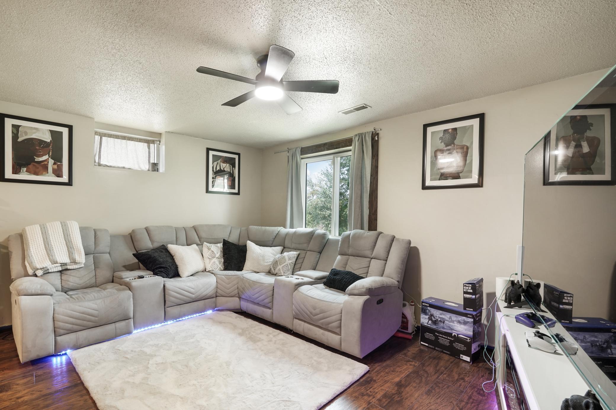 2477 Brenner Avenue E Property Photo 23