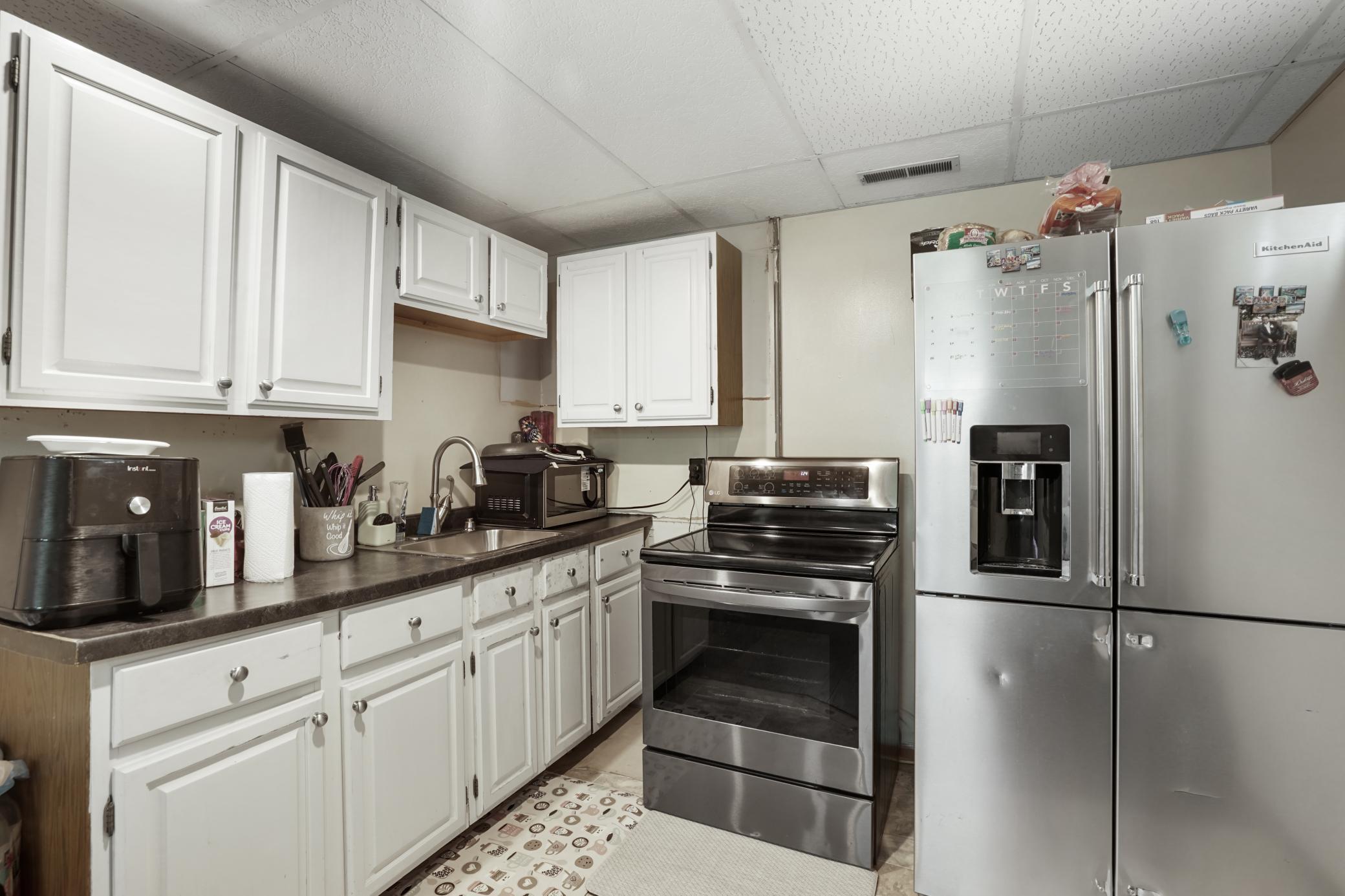 2477 Brenner Avenue E Property Photo 27