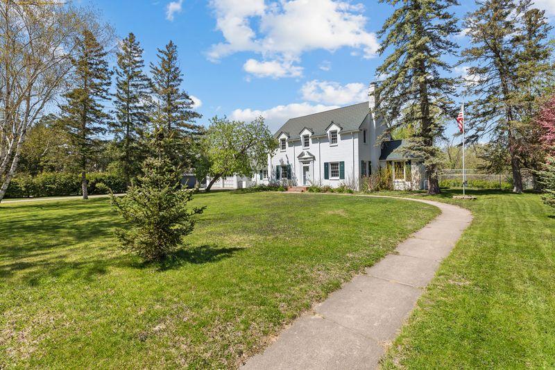 415 Bluff Avenue Property Photo 2