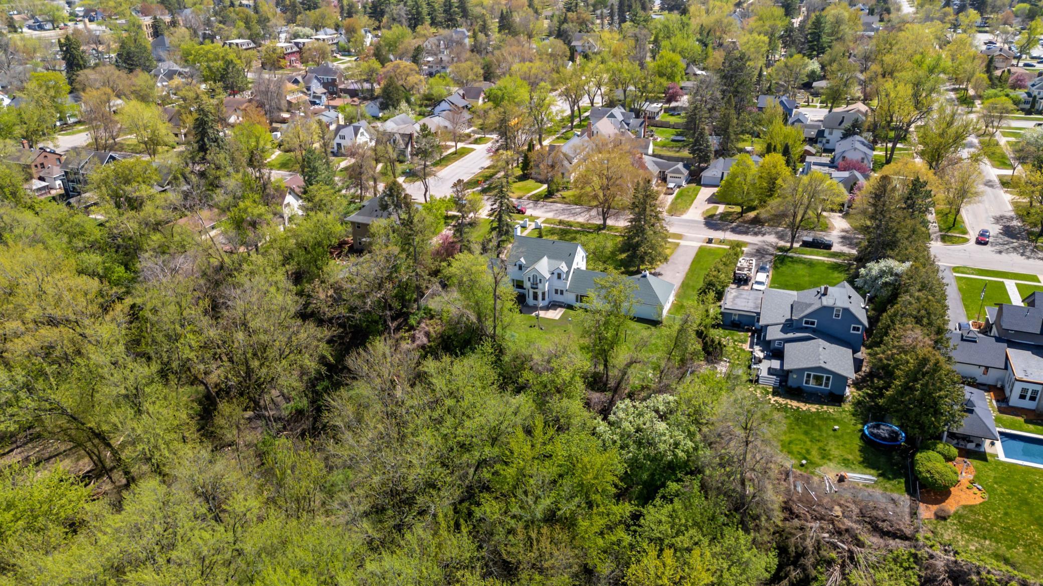 415 Bluff Avenue Property Photo 13