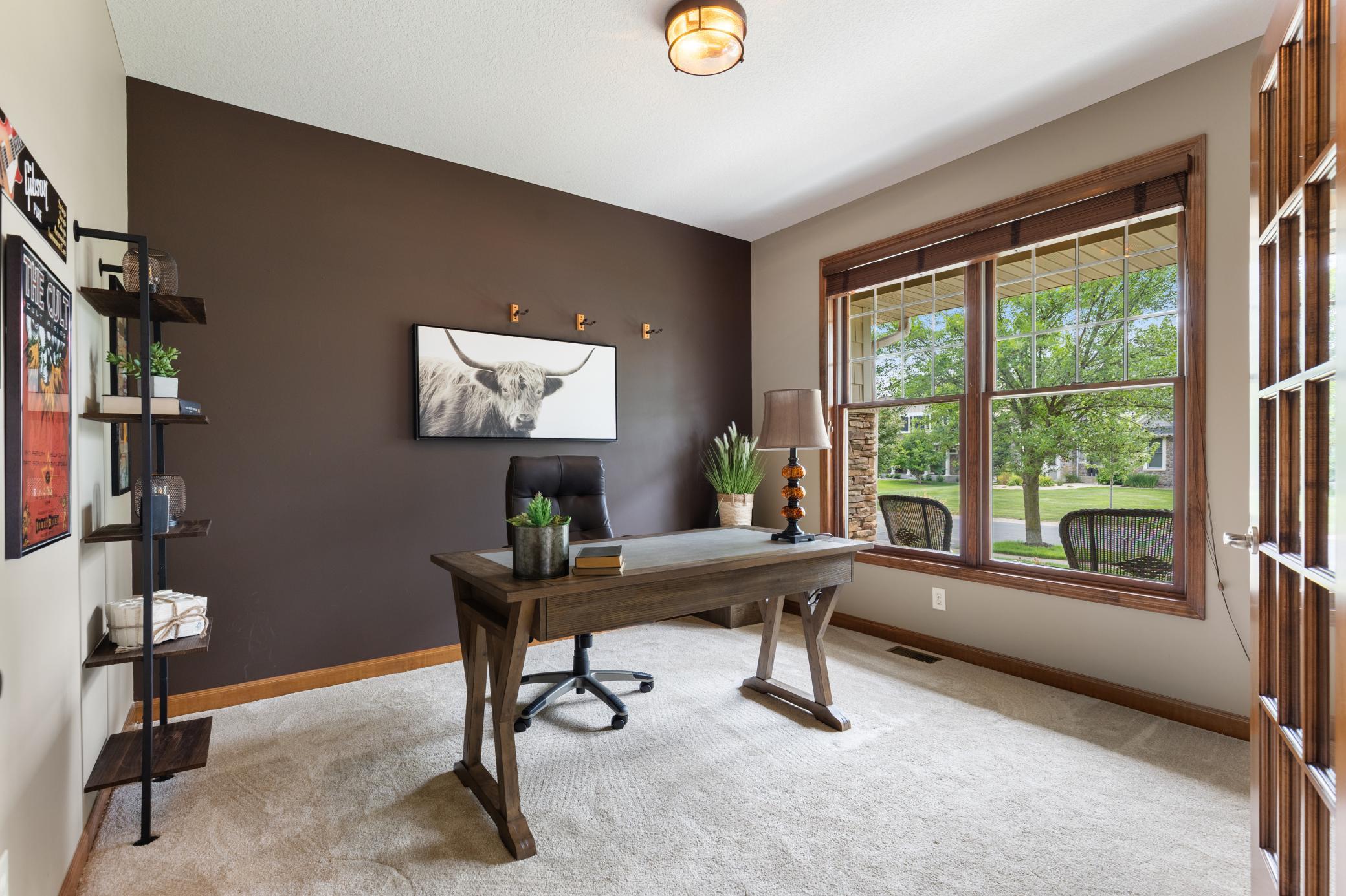 1752 Carriage Drive Property Photo 4
