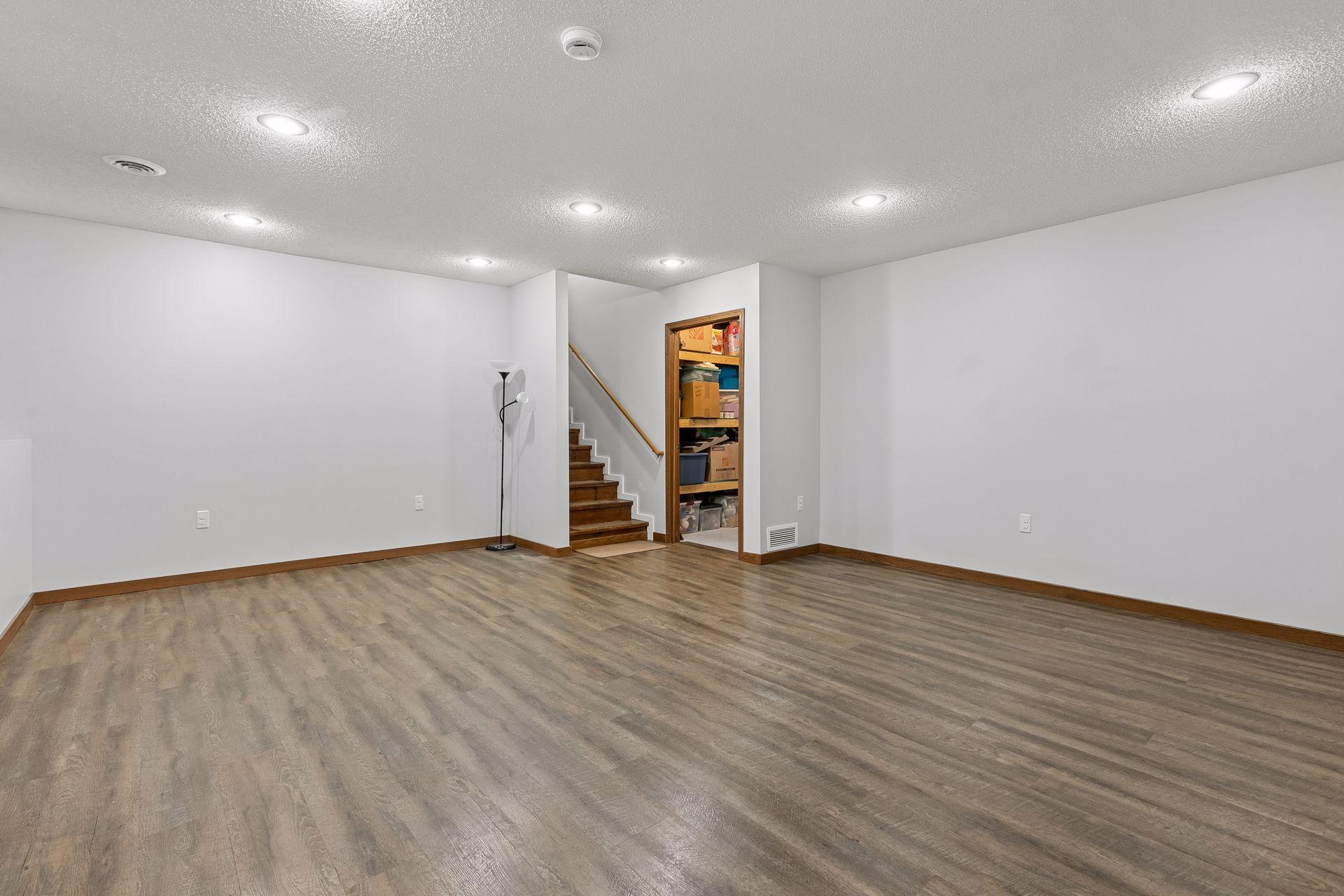 14835 Natchez Avenue Property Photo 26