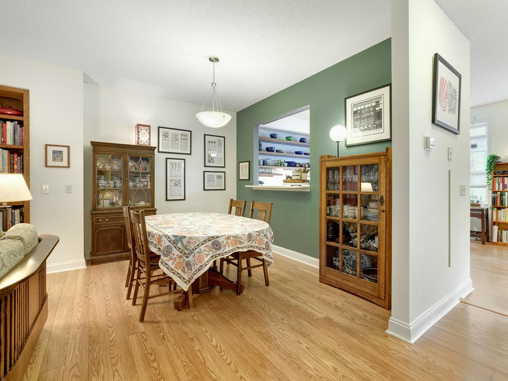 406 Duke Street Property Photo 6