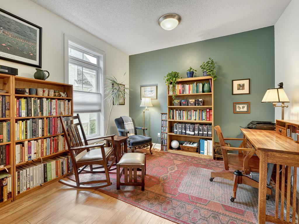 406 Duke Street Property Photo 11