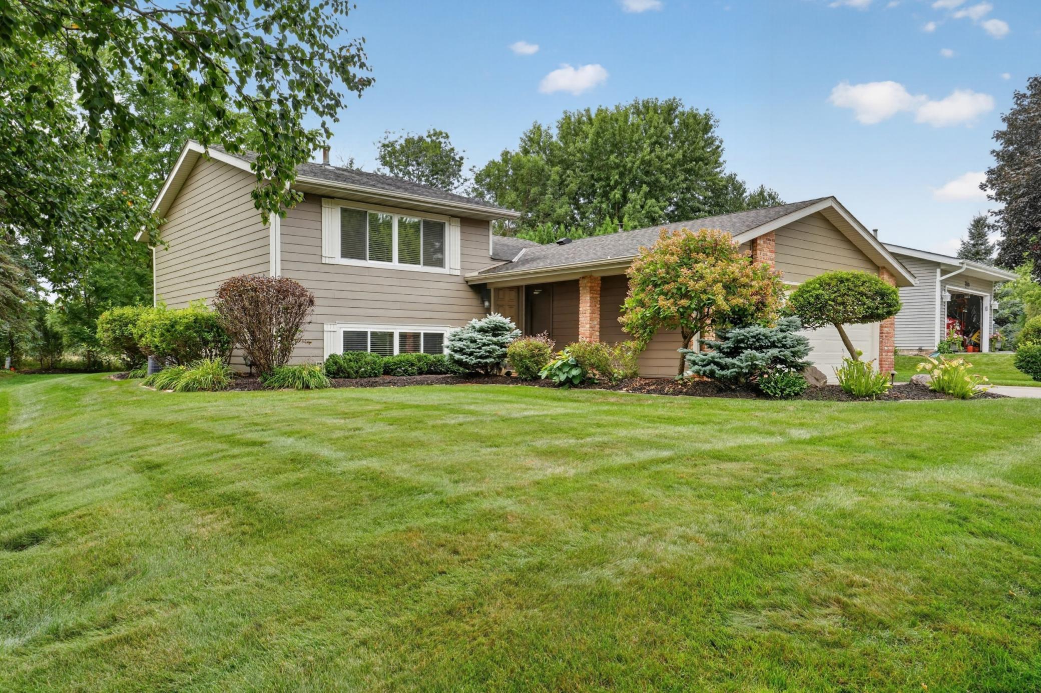 8412 Hiawatha Avenue Property Photo 1