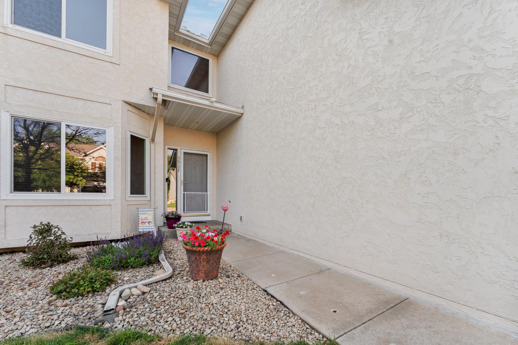 1517 Deerwood Bend Property Photo 6