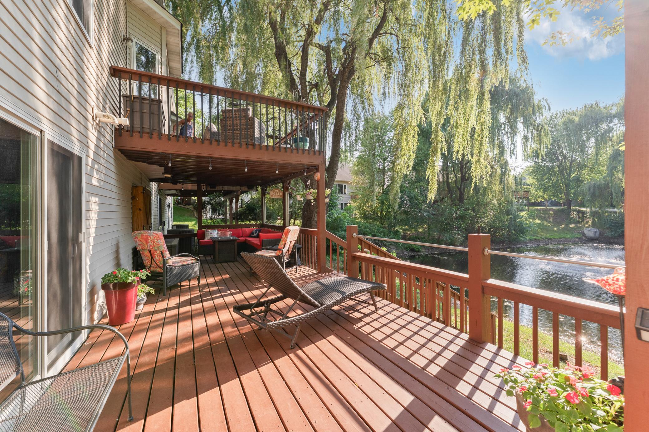 1517 Deerwood Bend Property Photo 7