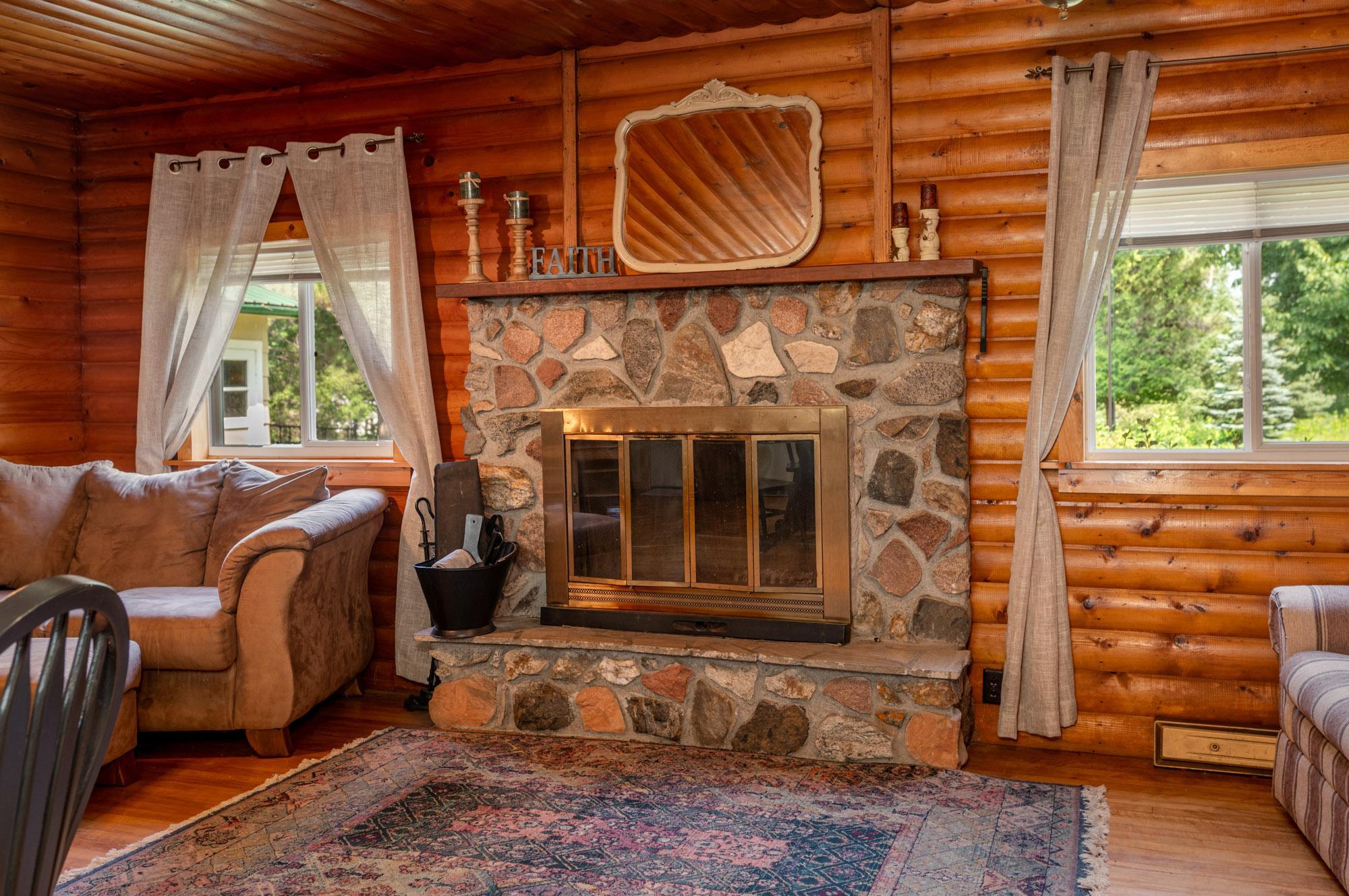 21124 Shallow Lake Road Property Photo 8