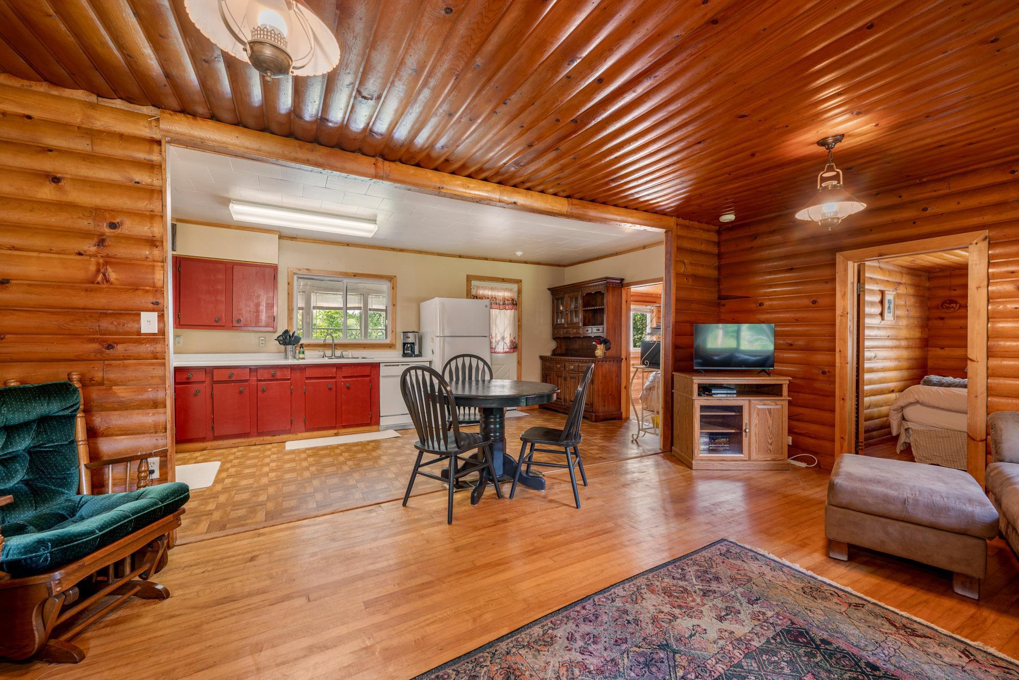 21124 Shallow Lake Road Property Photo 9