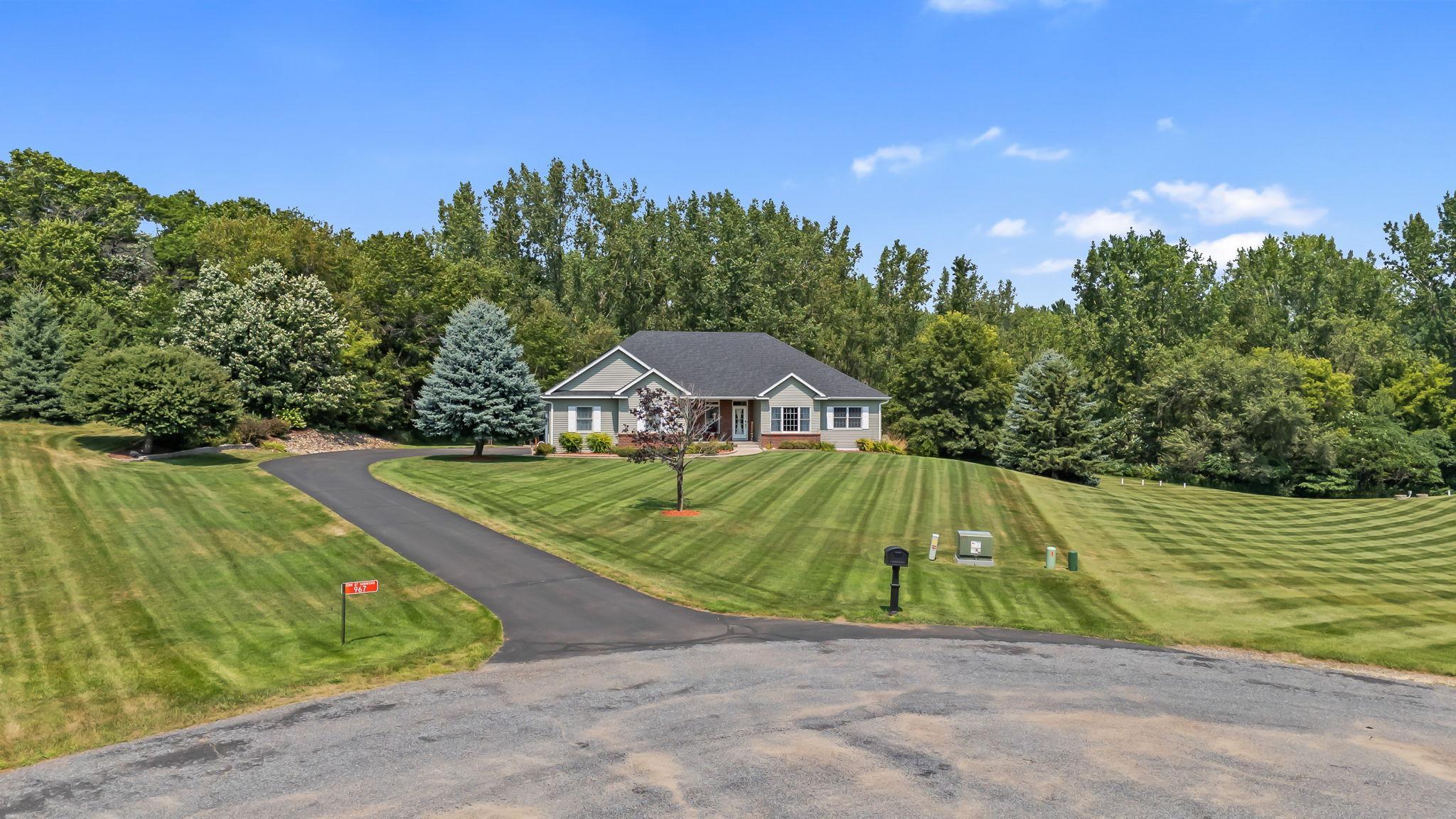 967 176th Street Property Photo 3