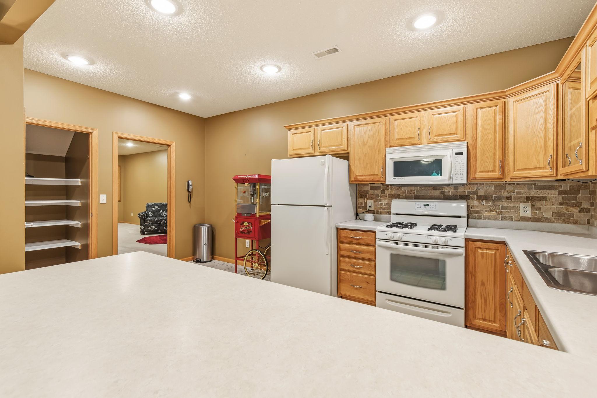 967 176th Street Property Photo 43