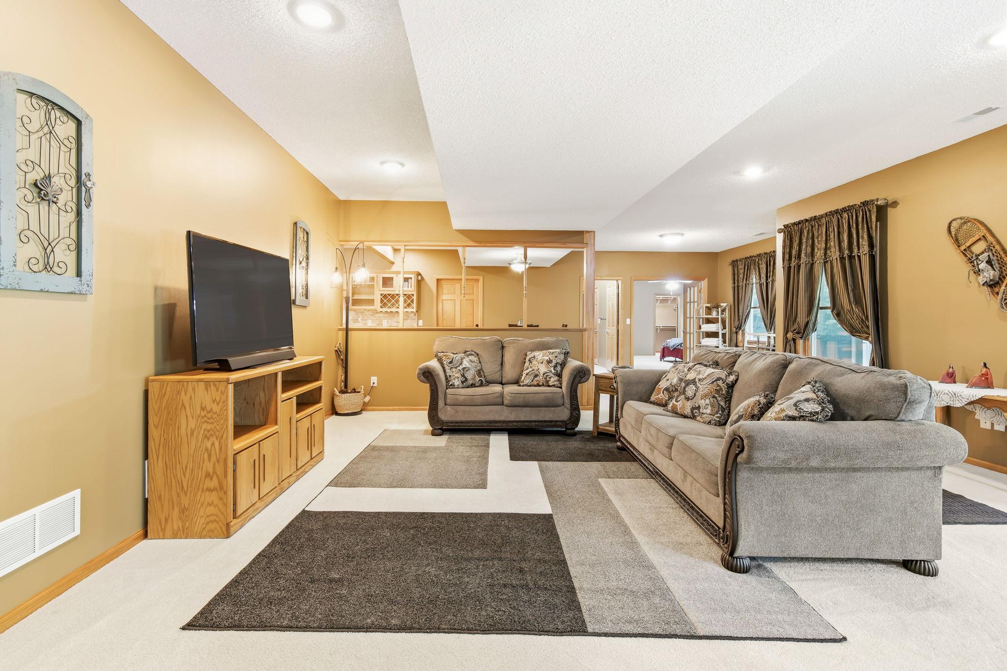 967 176th Street Property Photo 46