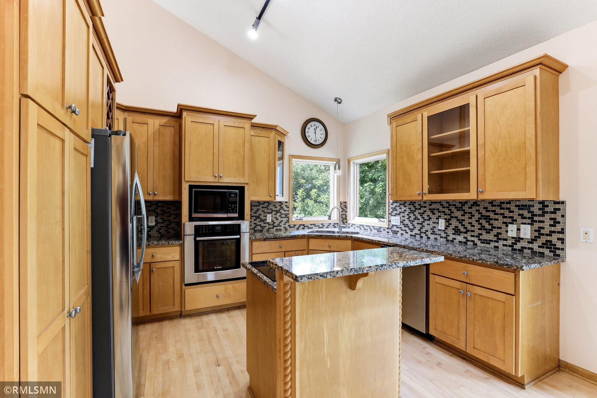 6911 Cambridge Road Property Photo 12