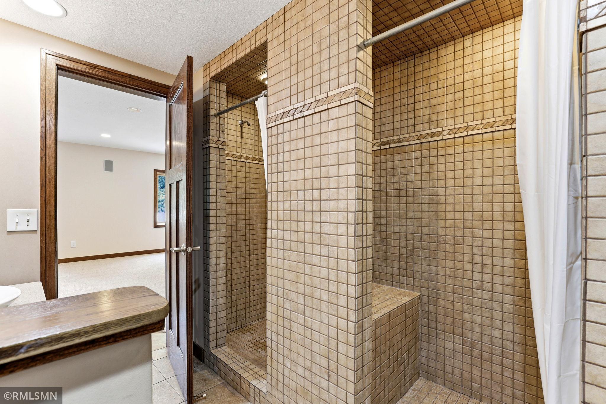 6911 Cambridge Road Property Photo 50