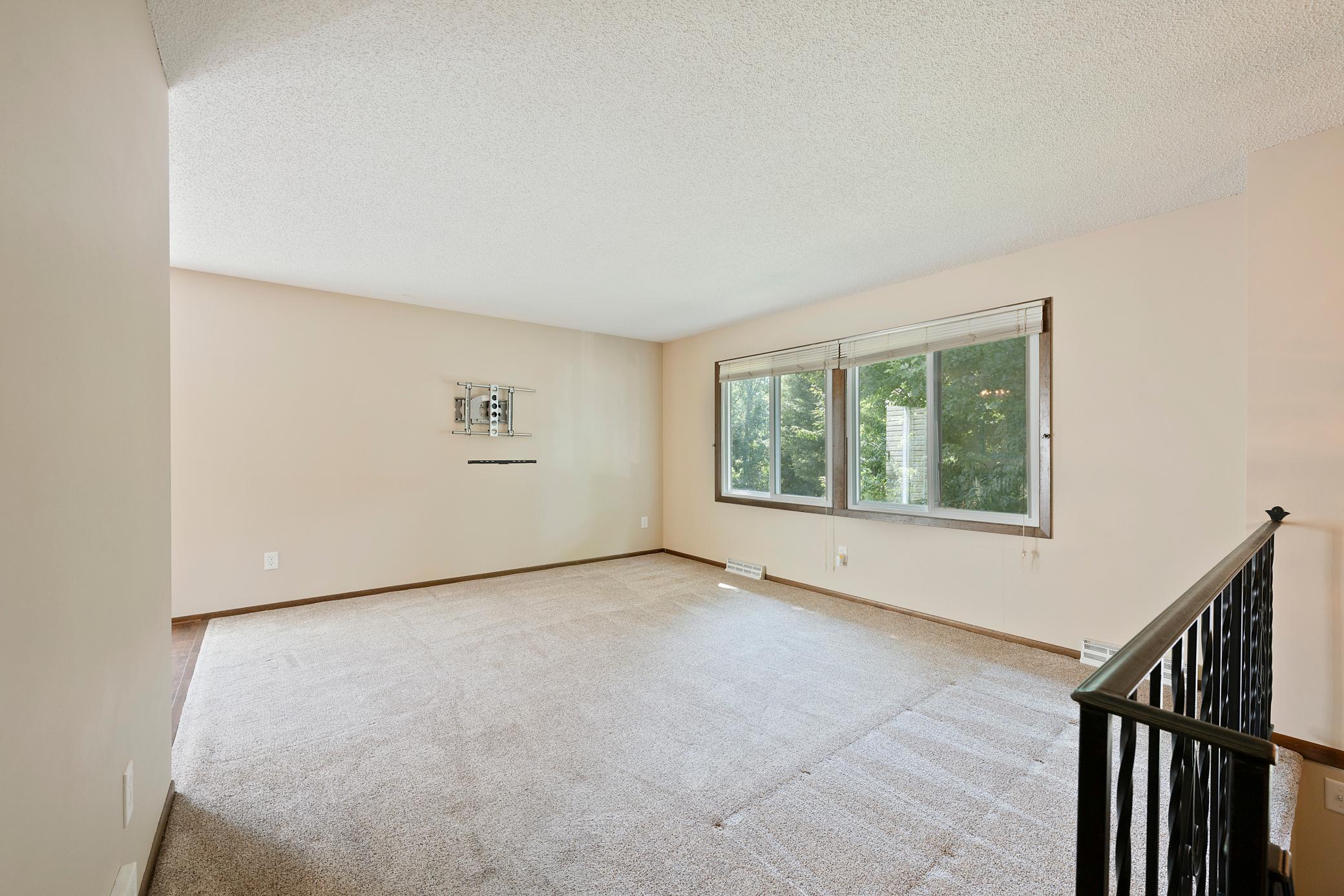 934 94th Avenue Ne Property Photo 9