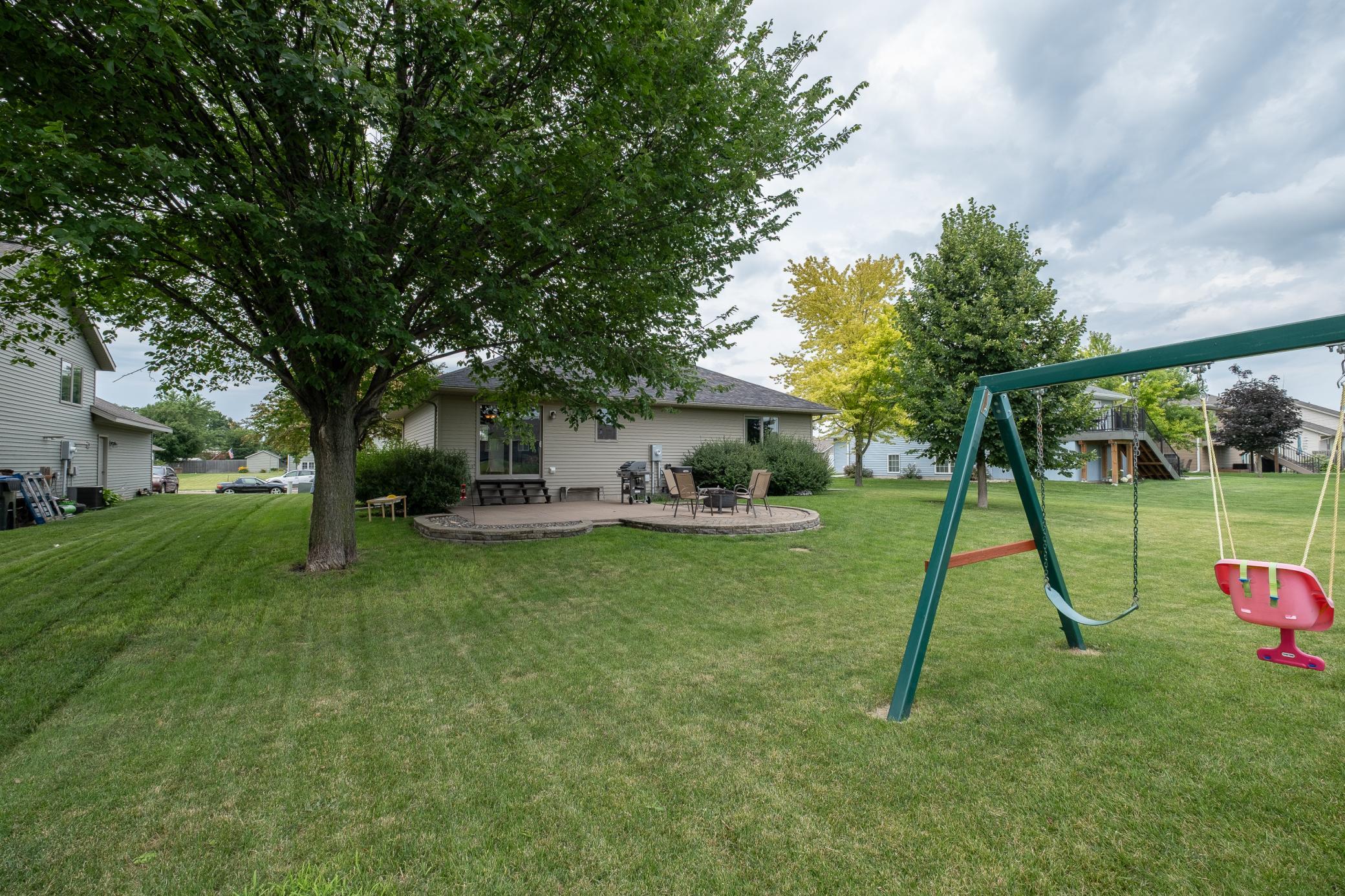 240 Grovebrook Circle Property Photo 10