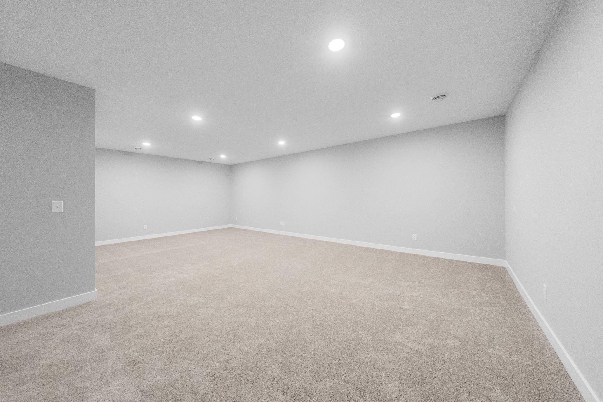 2165 Westpointe Drive Property Photo 26