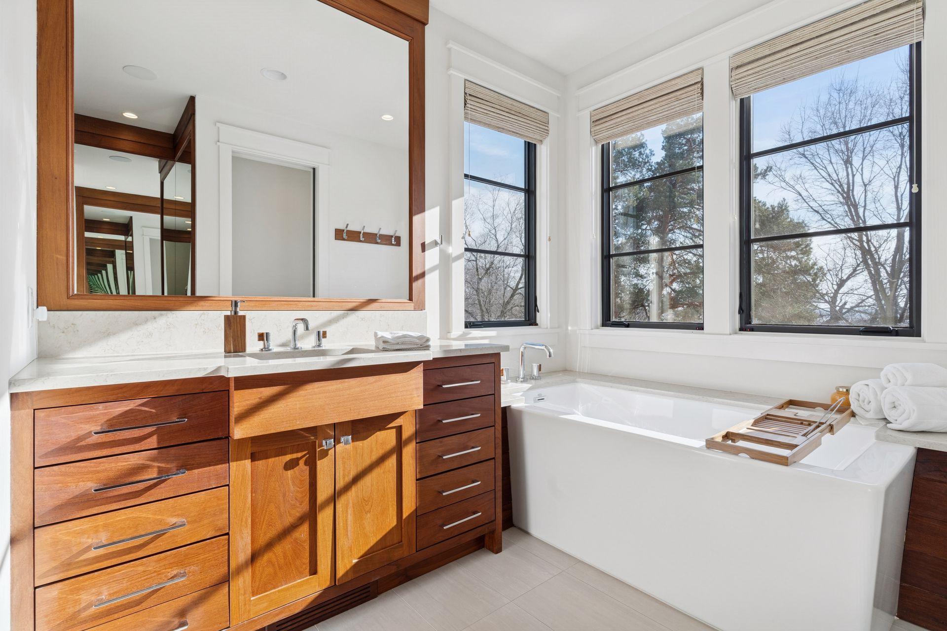373 Park Street E Property Photo 40