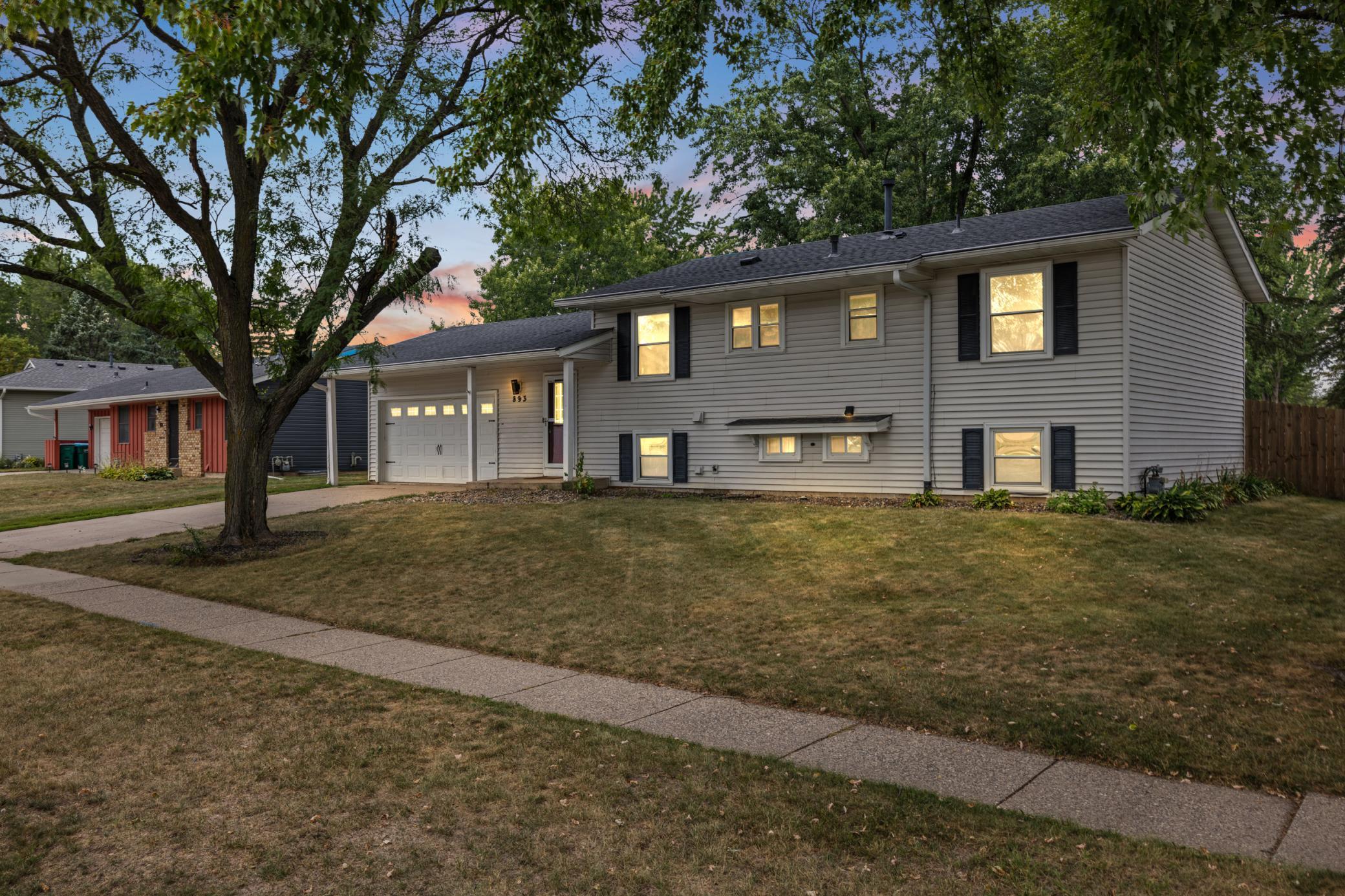 893 Whitney Drive Property Photo 16