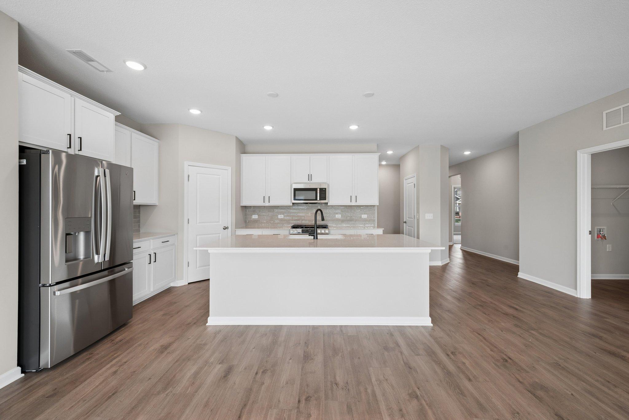 10568 Harbor Lane N Property Photo 6