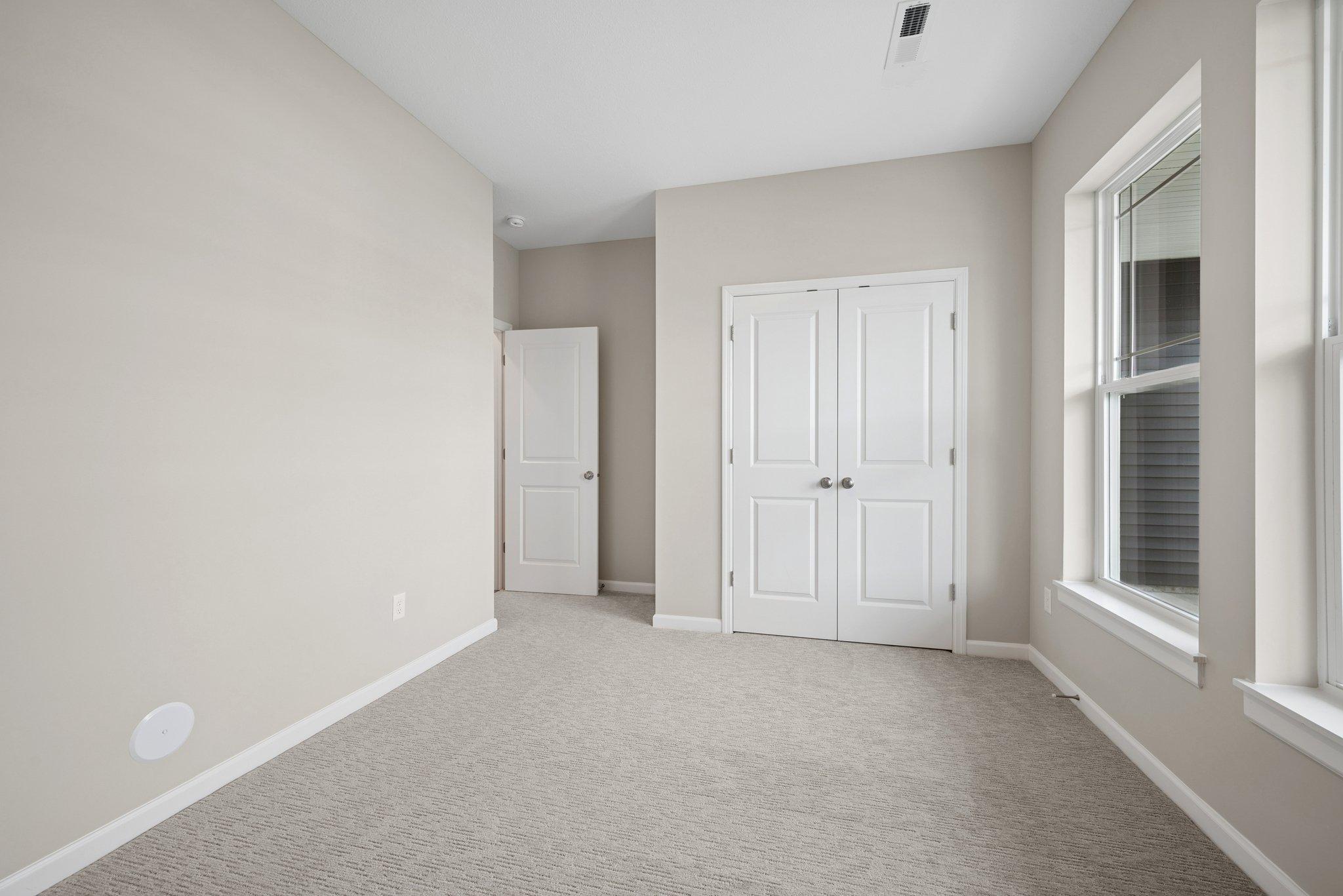 10568 Harbor Lane N Property Photo 7
