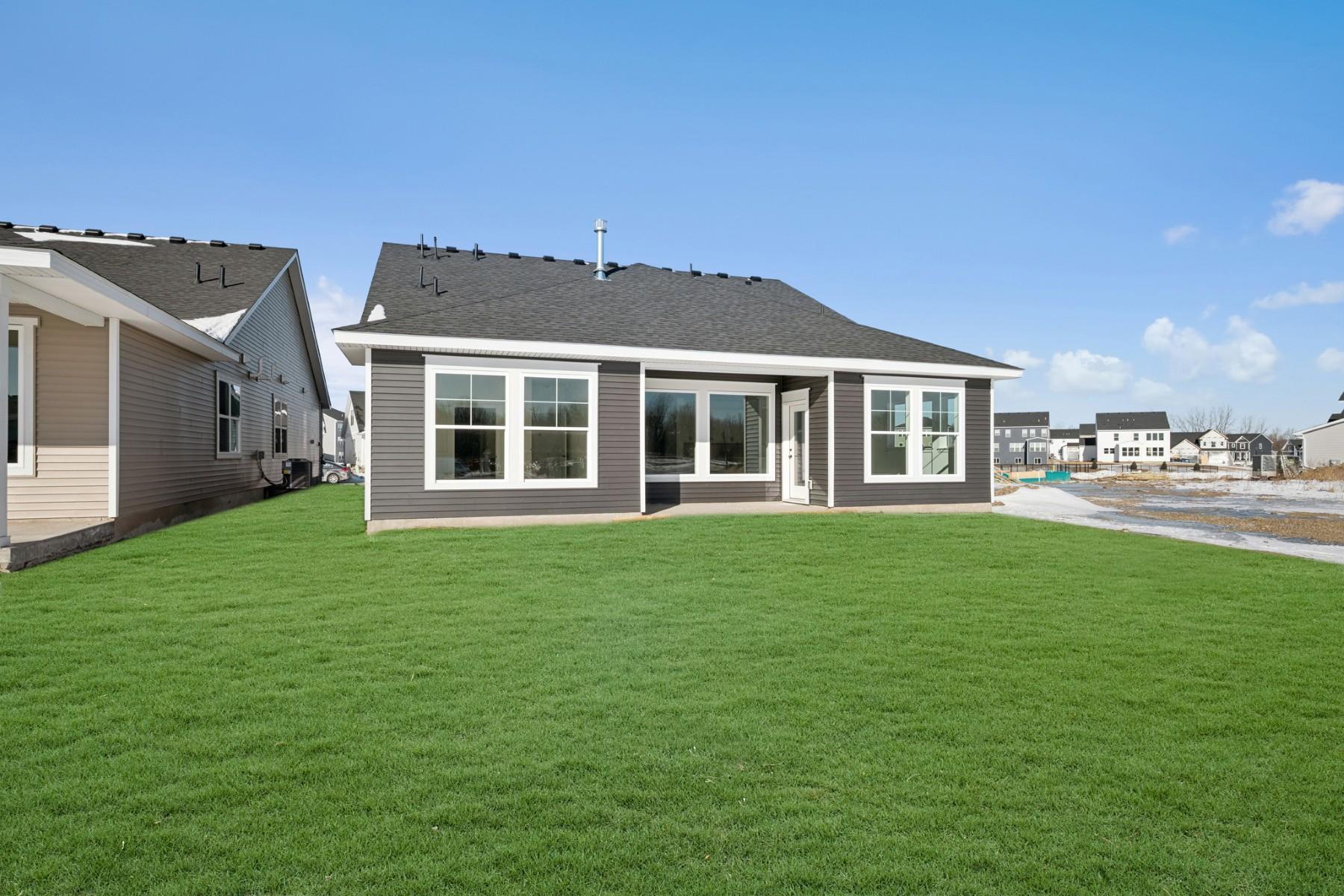 10594 Harbor Lane N Property Photo 3