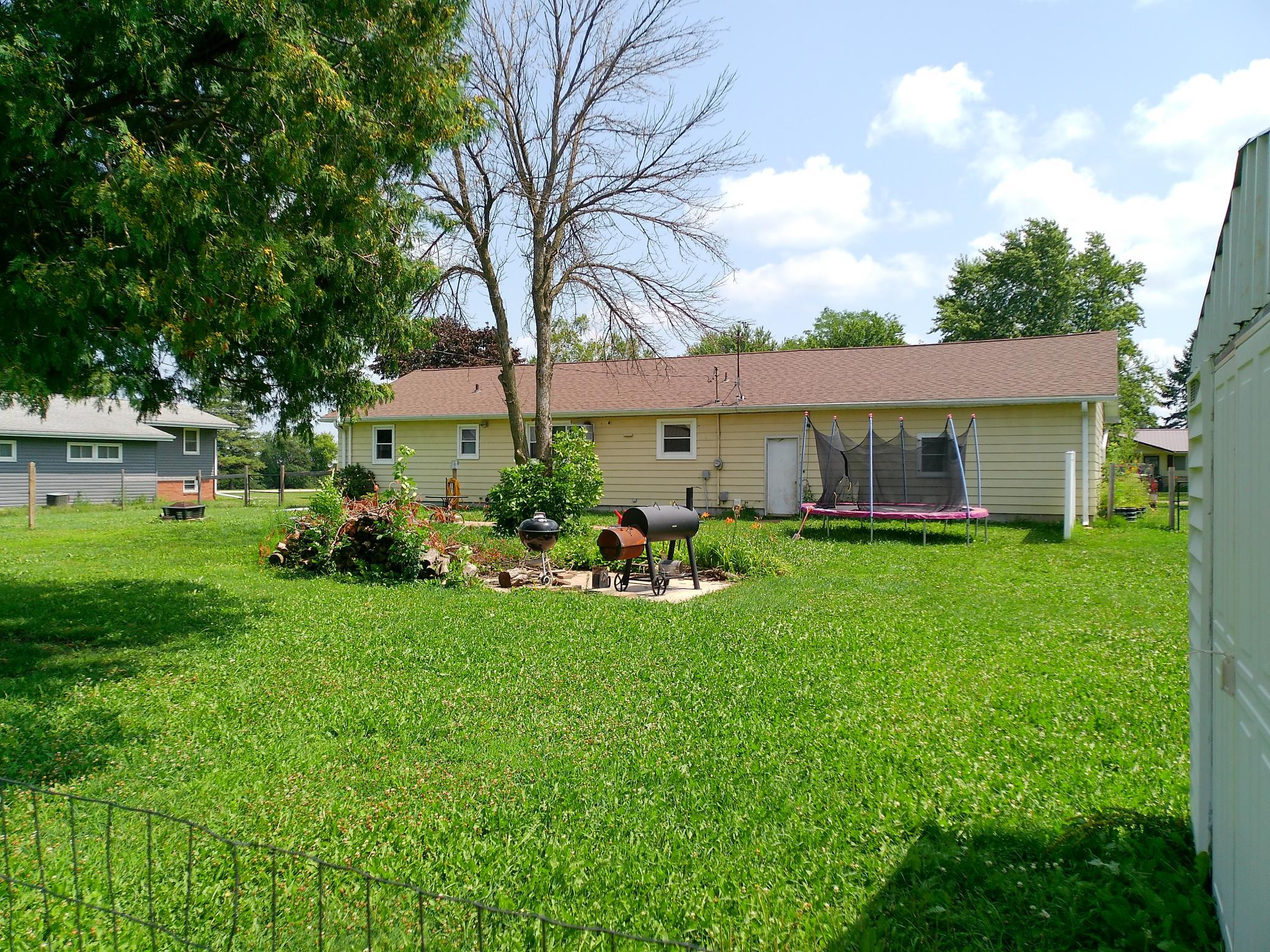 110 Robert Street Property Photo 9