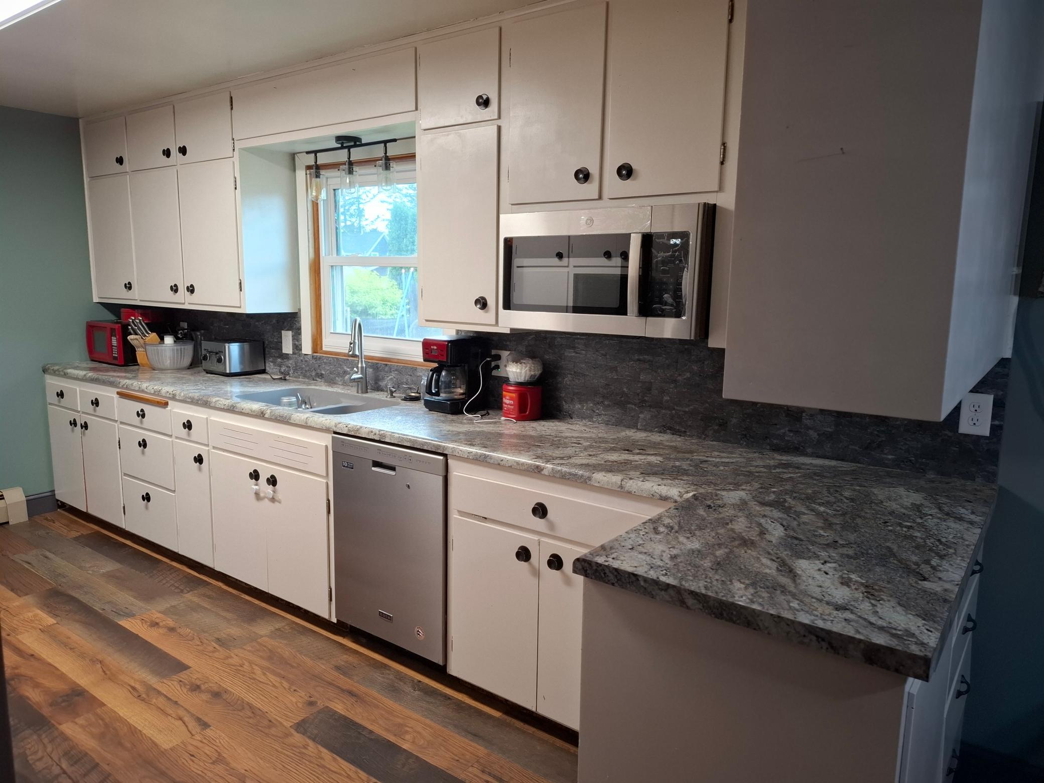 110 Robert Street Property Photo 16