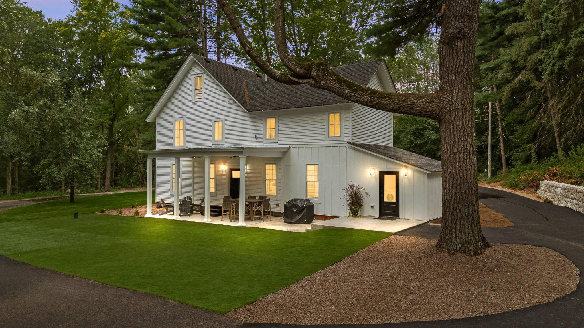 1010 Spring Street Property Photo 1