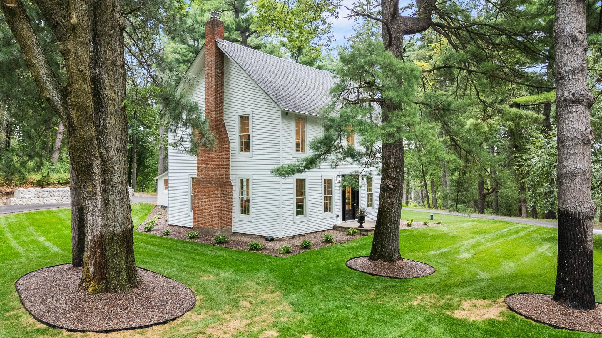 1010 Spring Street Property Photo 3