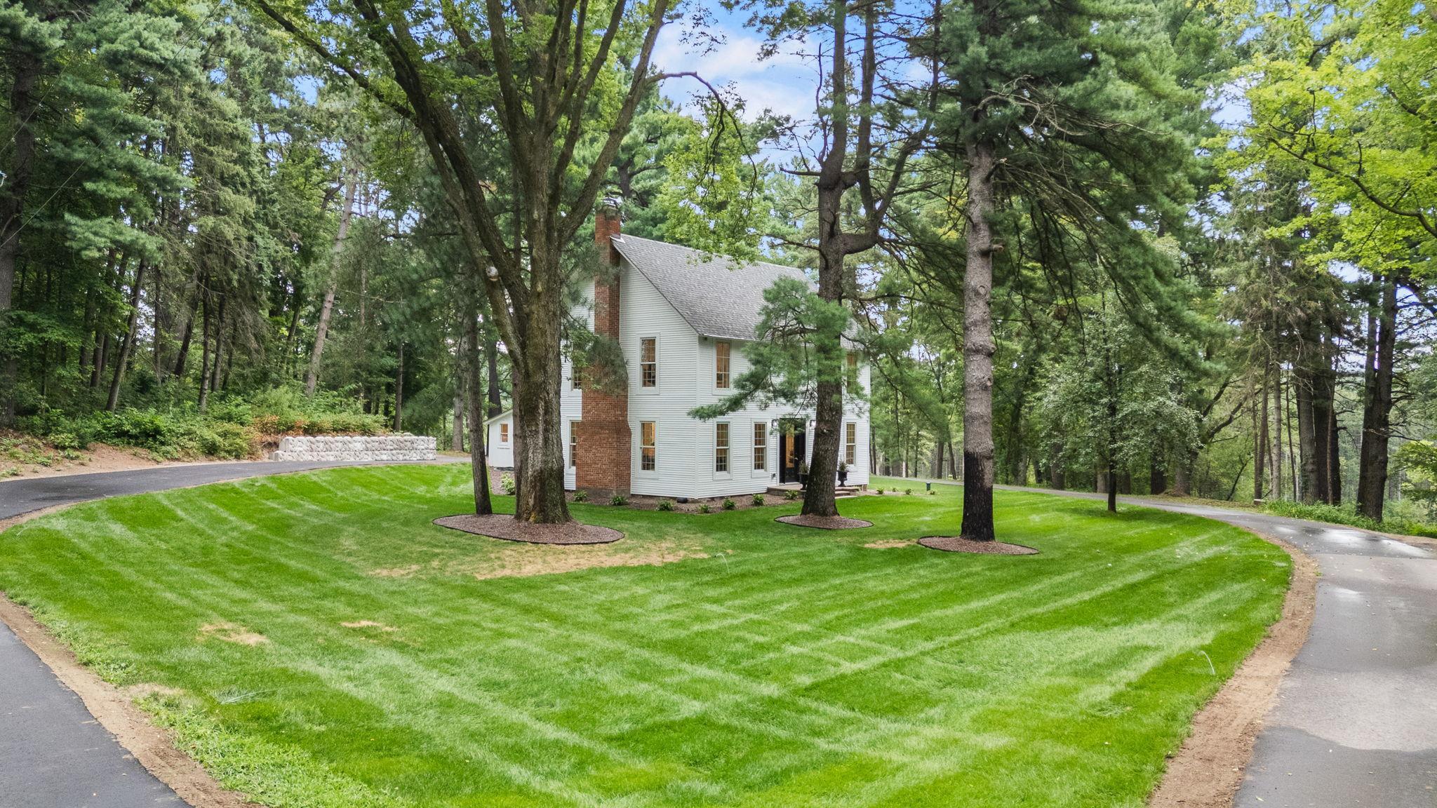1010 Spring Street Property Photo 4