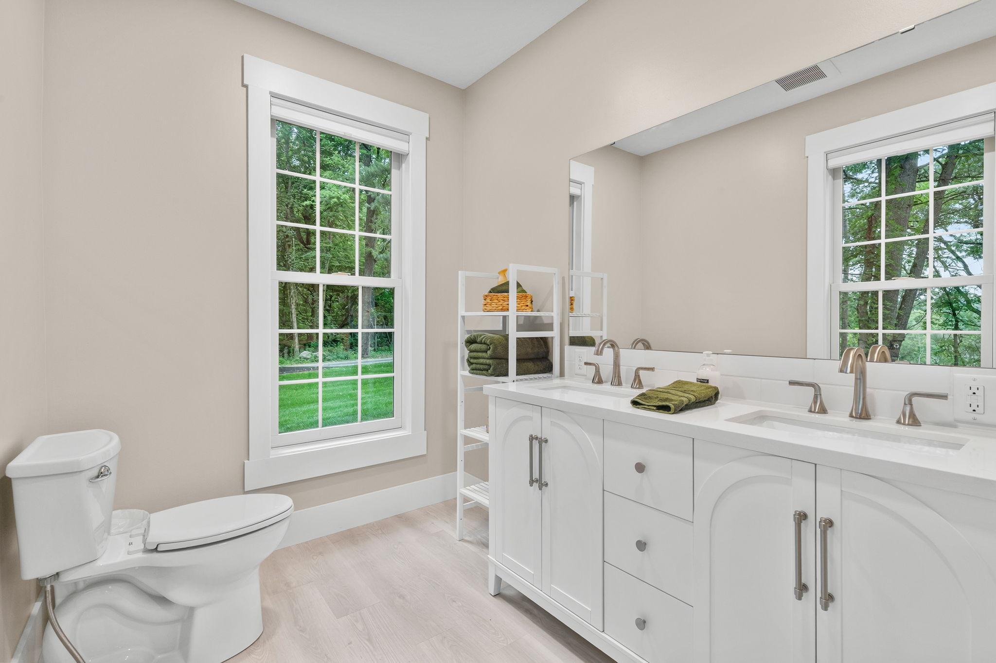 1010 Spring Street Property Photo 23