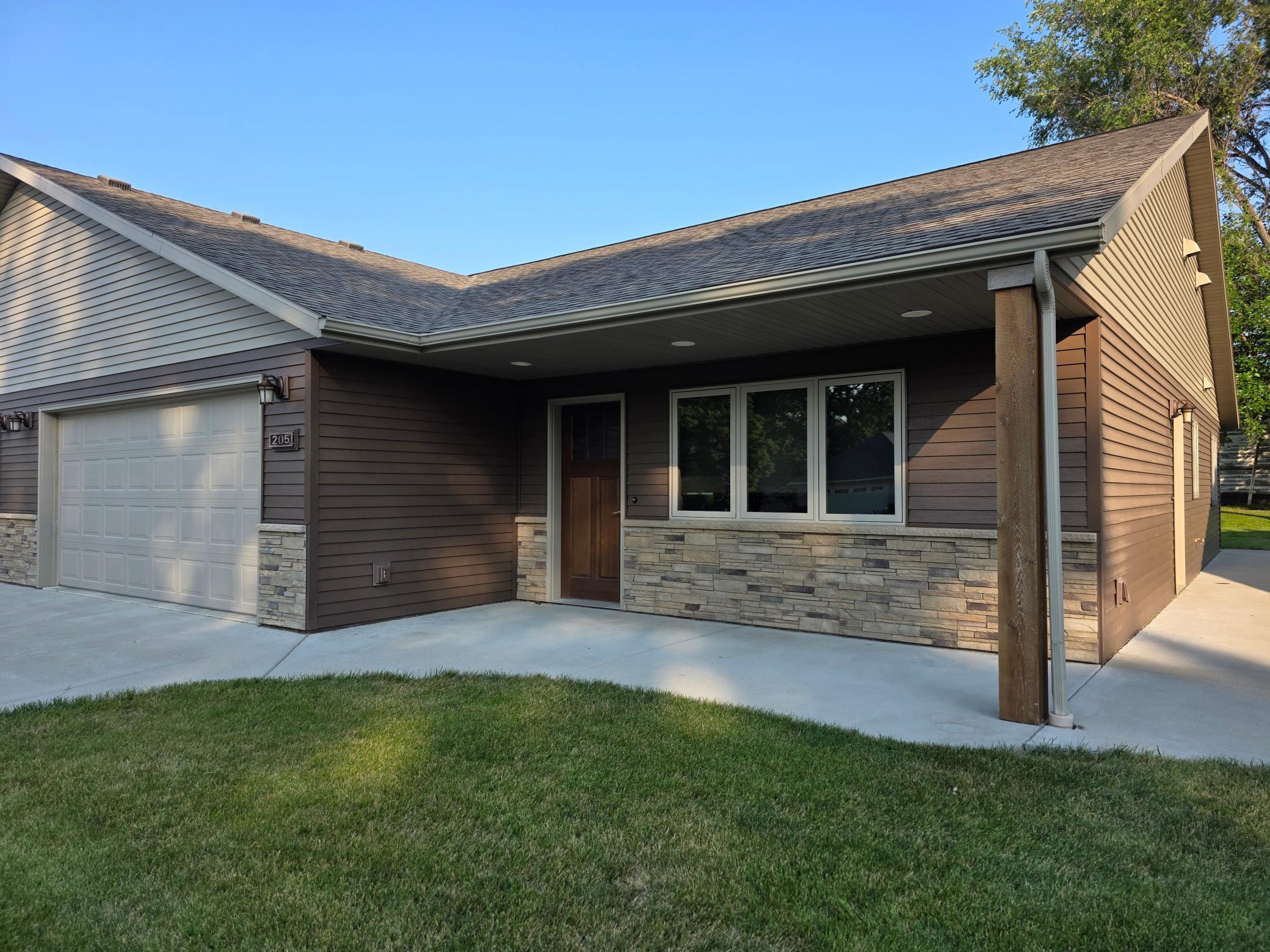 205 Custer Avenue N Property Photo 2