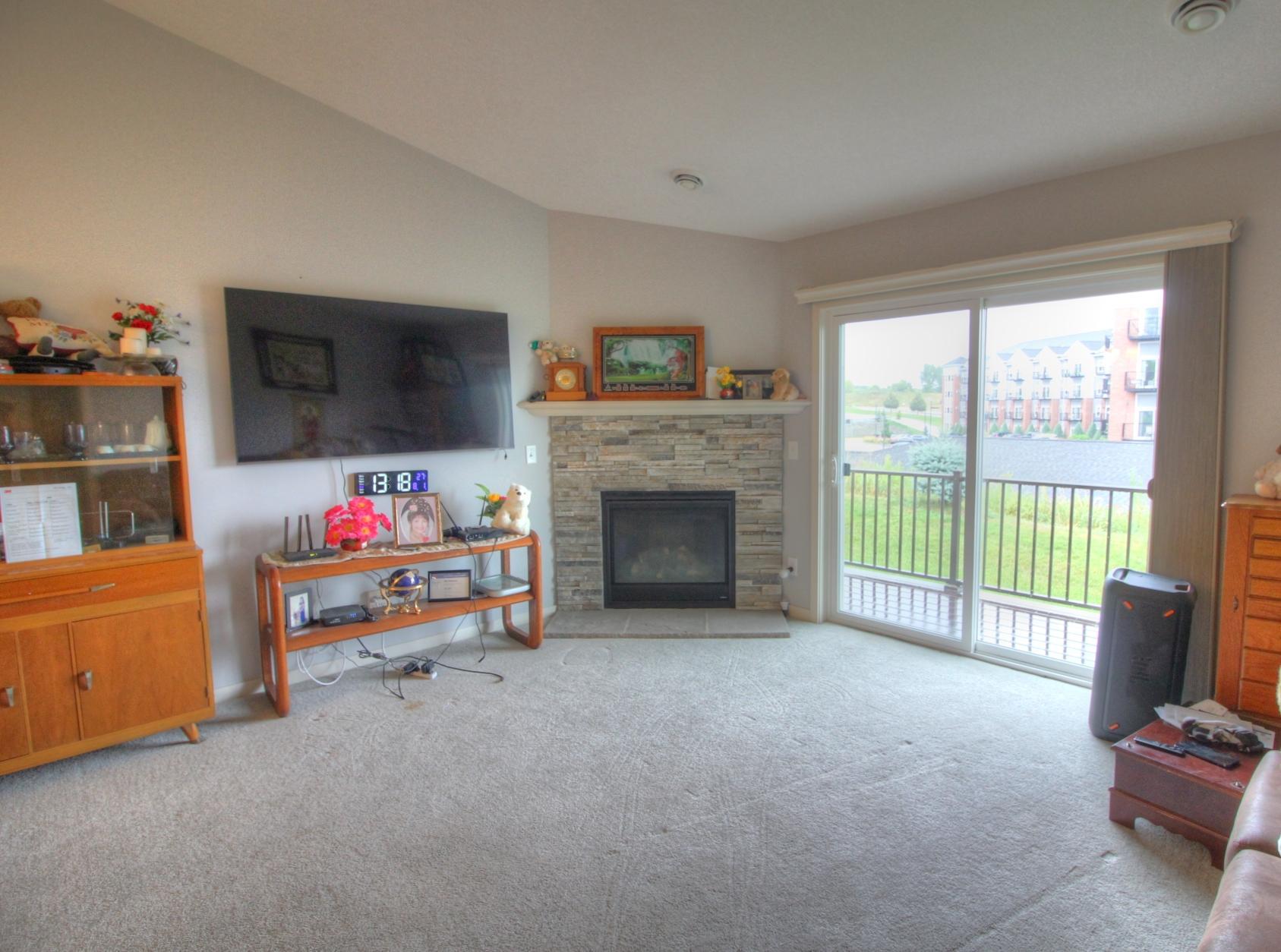 2734 Ridgeview Drive Property Photo 8