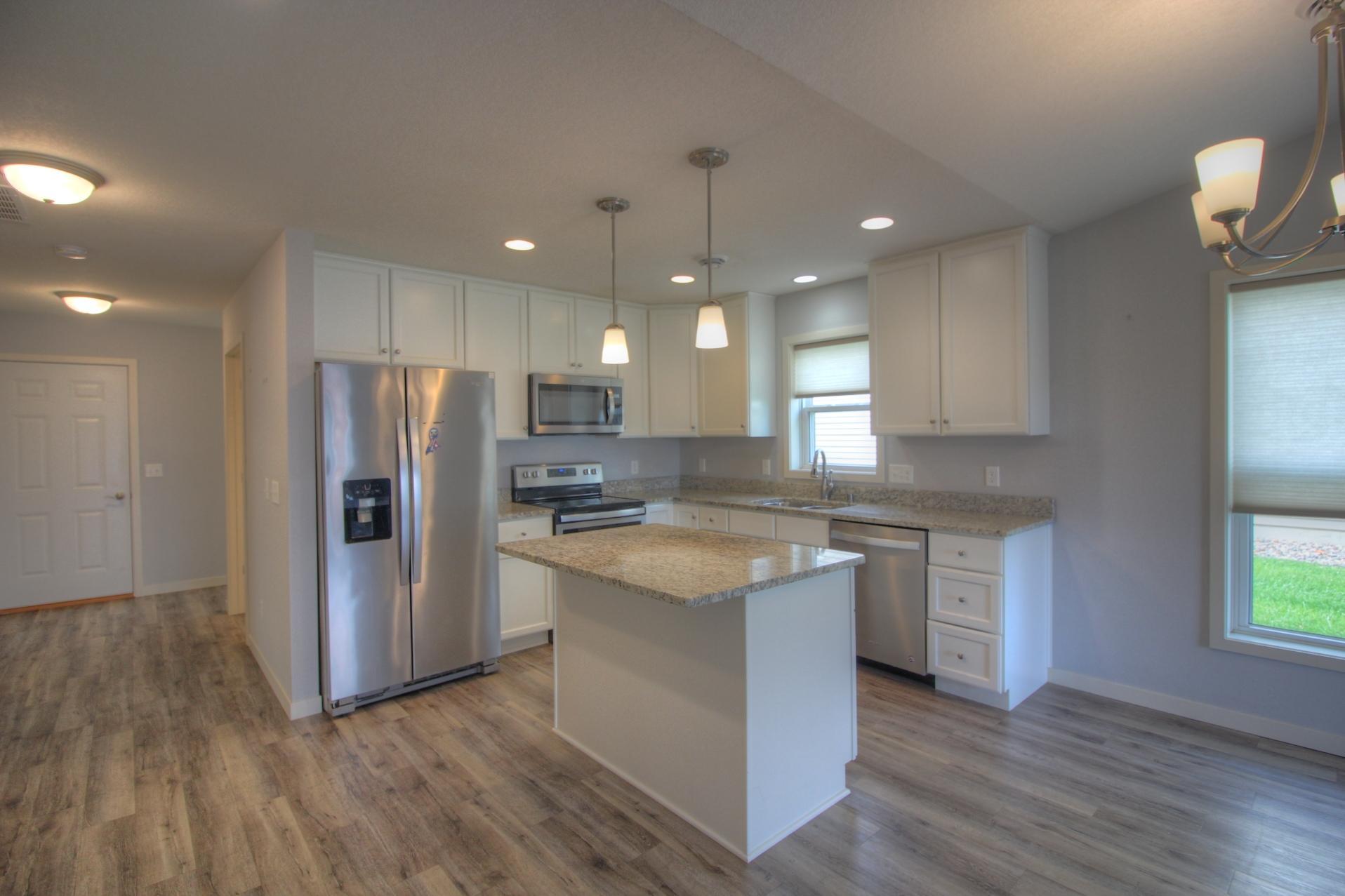 2734 Ridgeview Drive Property Photo 8