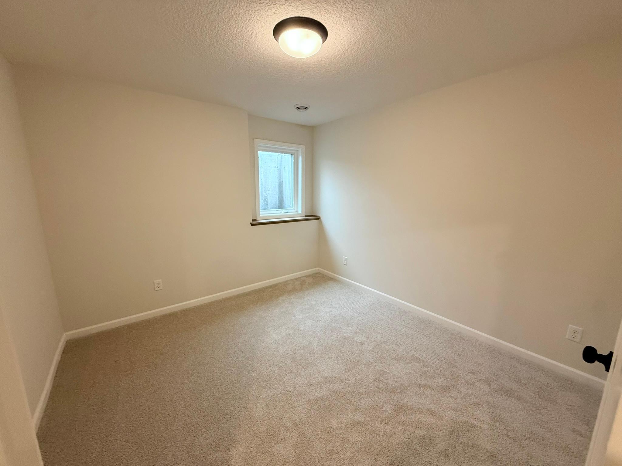 11614 19th Street Ne Property Photo 17