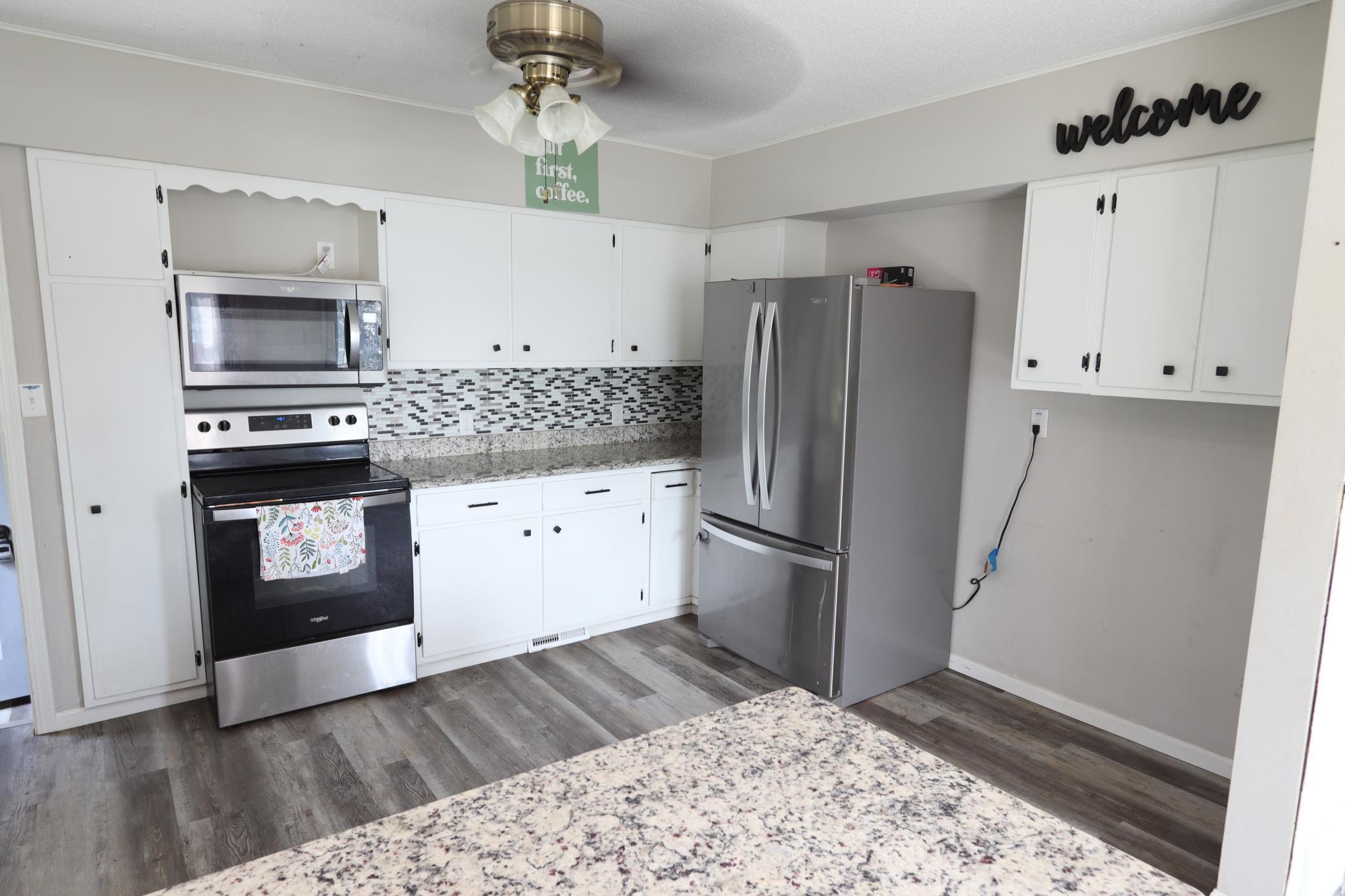 105 Atlantic Avenue E Property Photo 7