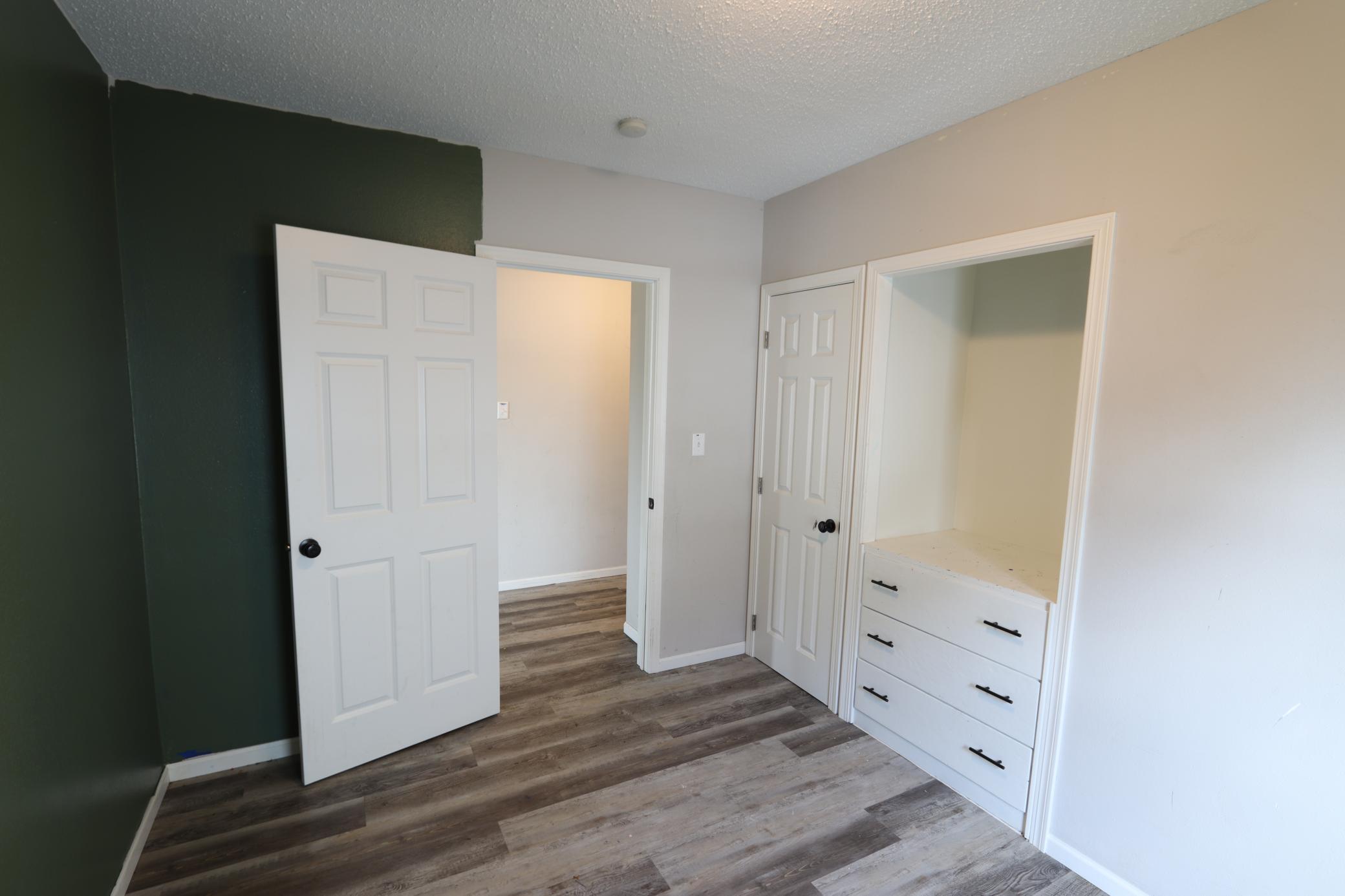 105 Atlantic Avenue E Property Photo 12