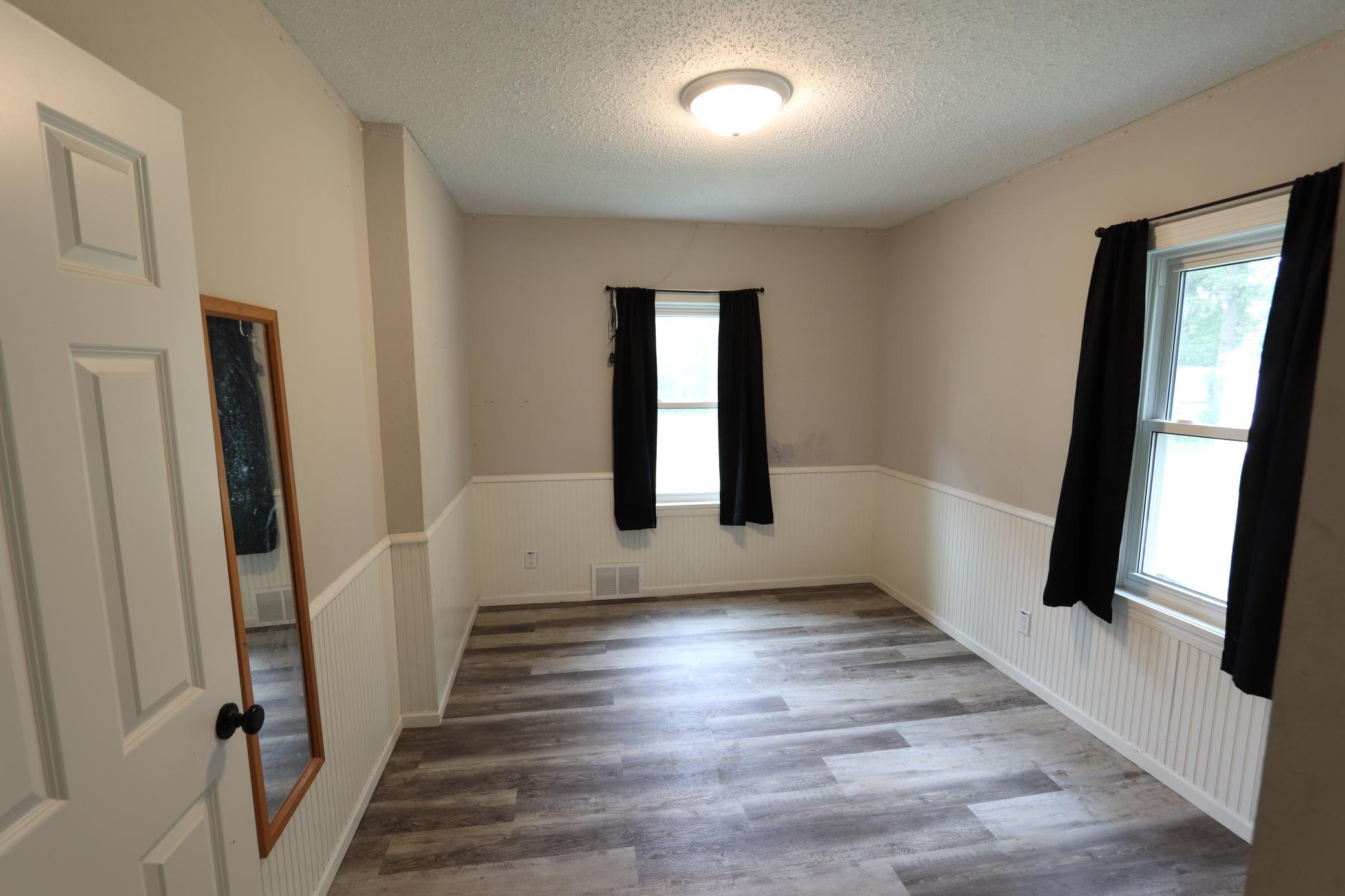 105 Atlantic Avenue E Property Photo 17