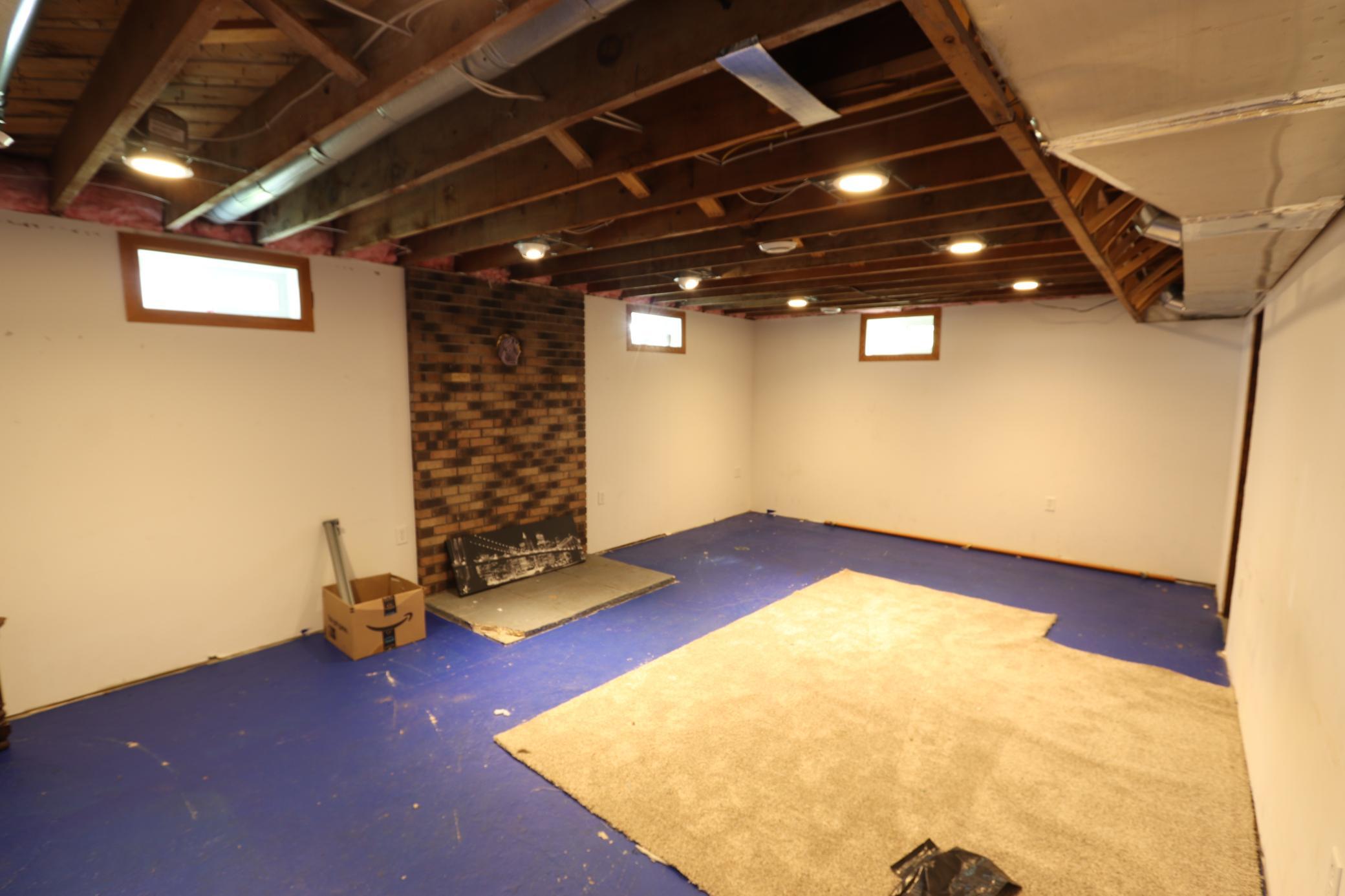 105 Atlantic Avenue E Property Photo 19