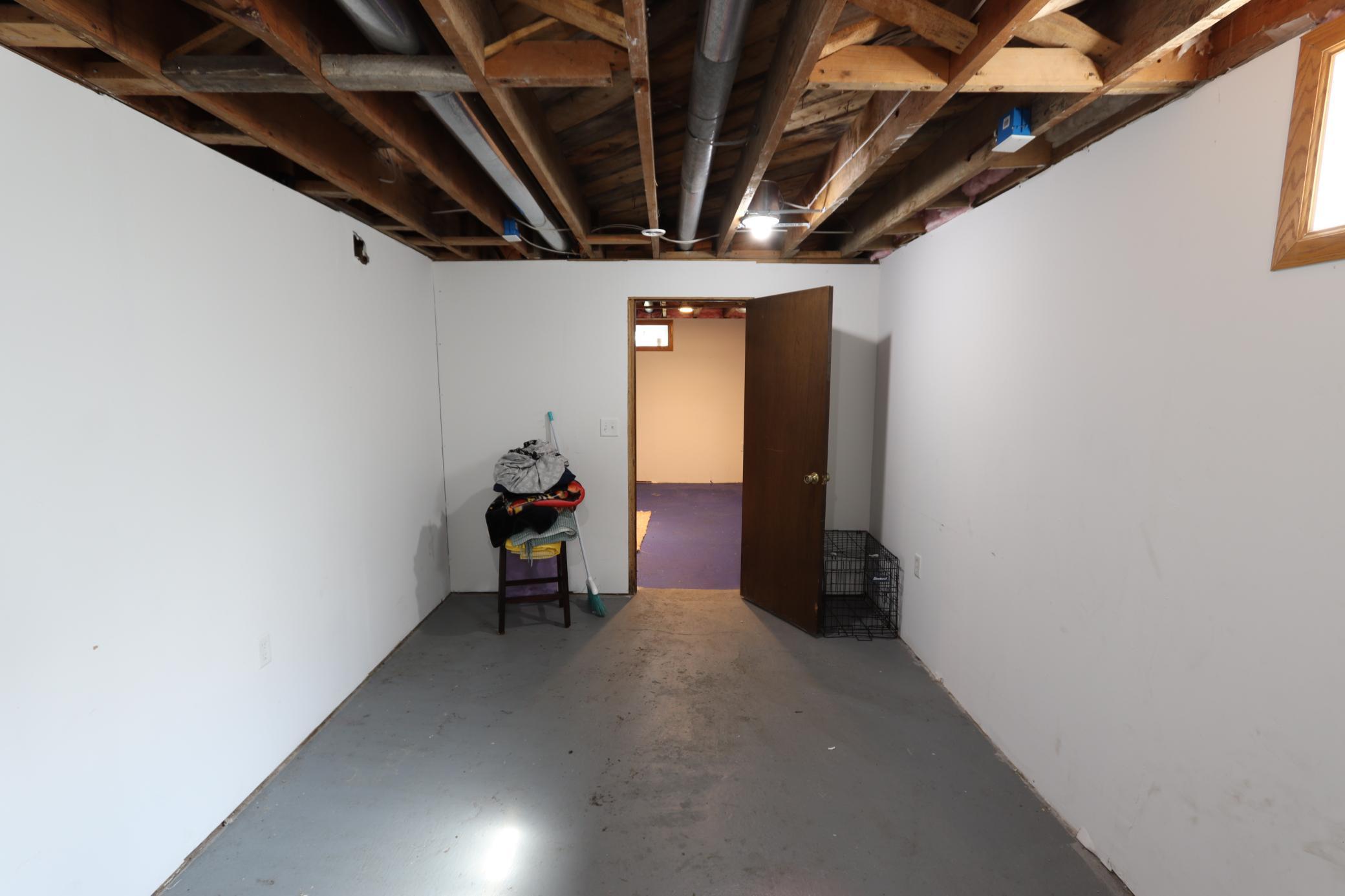105 Atlantic Avenue E Property Photo 22