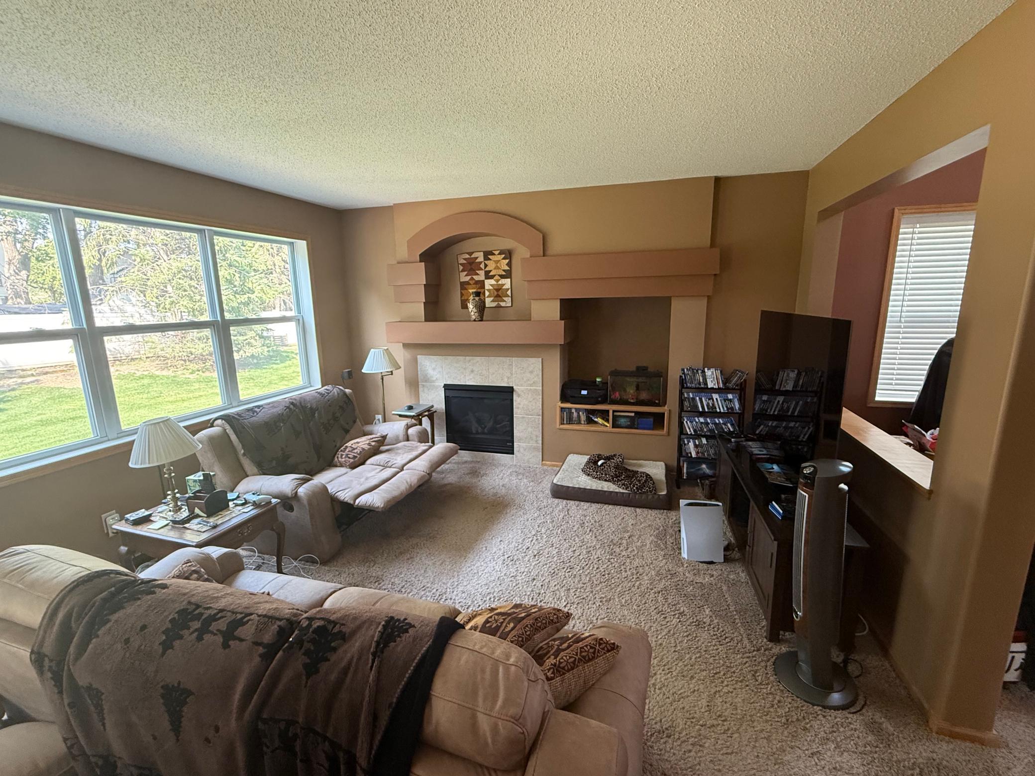 728 Newberry Lane Property Photo 11