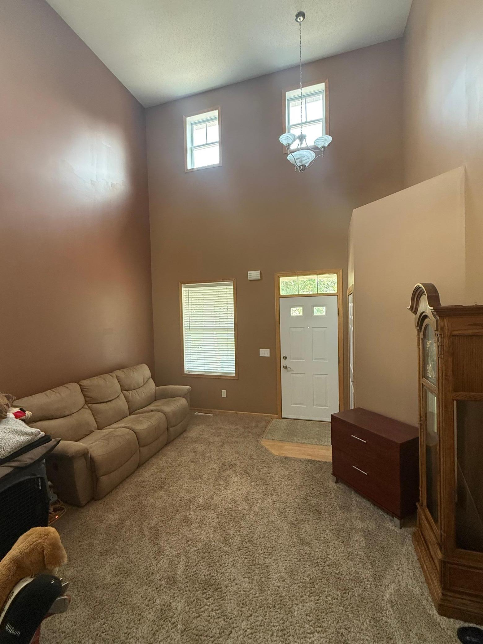 728 Newberry Lane Property Photo 12