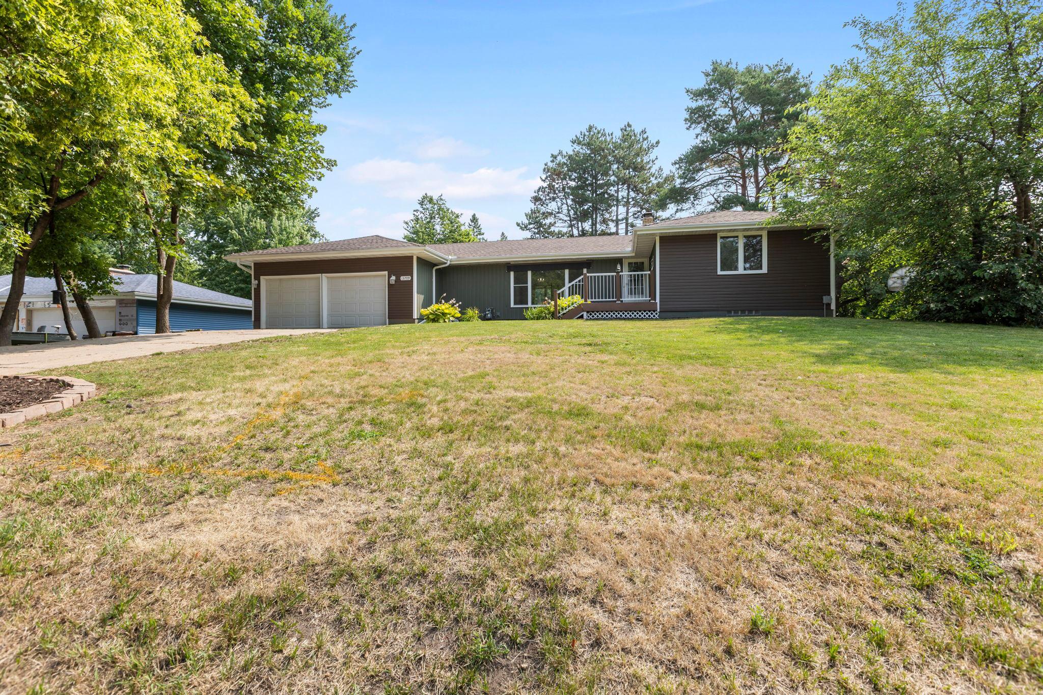 13709 Thomas Avenue S Property Photo 1