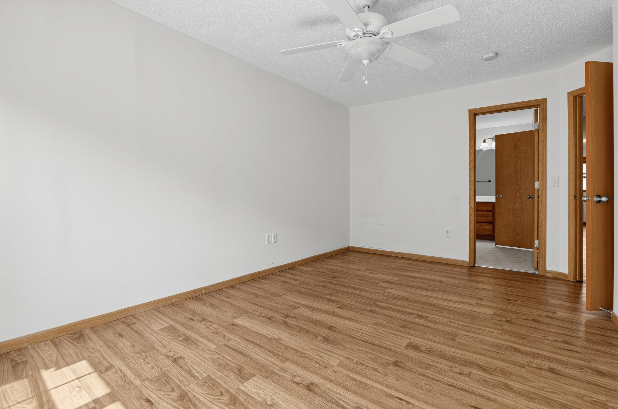 1473 Magnolia Avenue E Property Photo 8