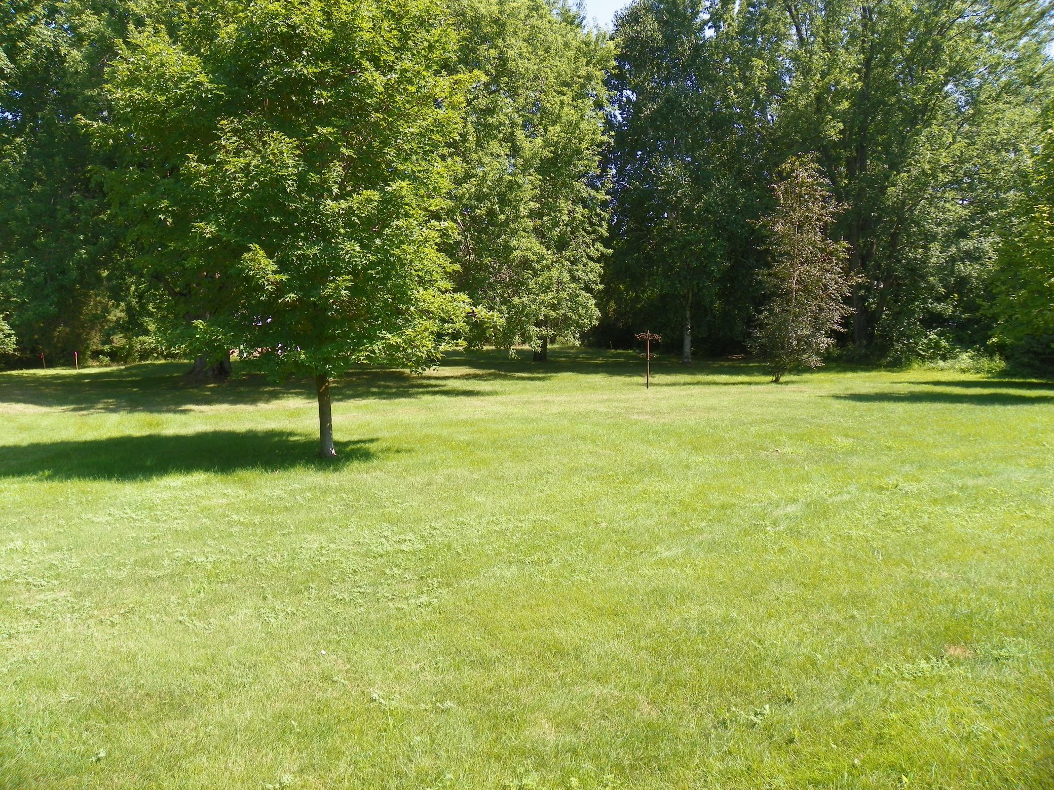 471 Coleman Avenue E Property Photo 9