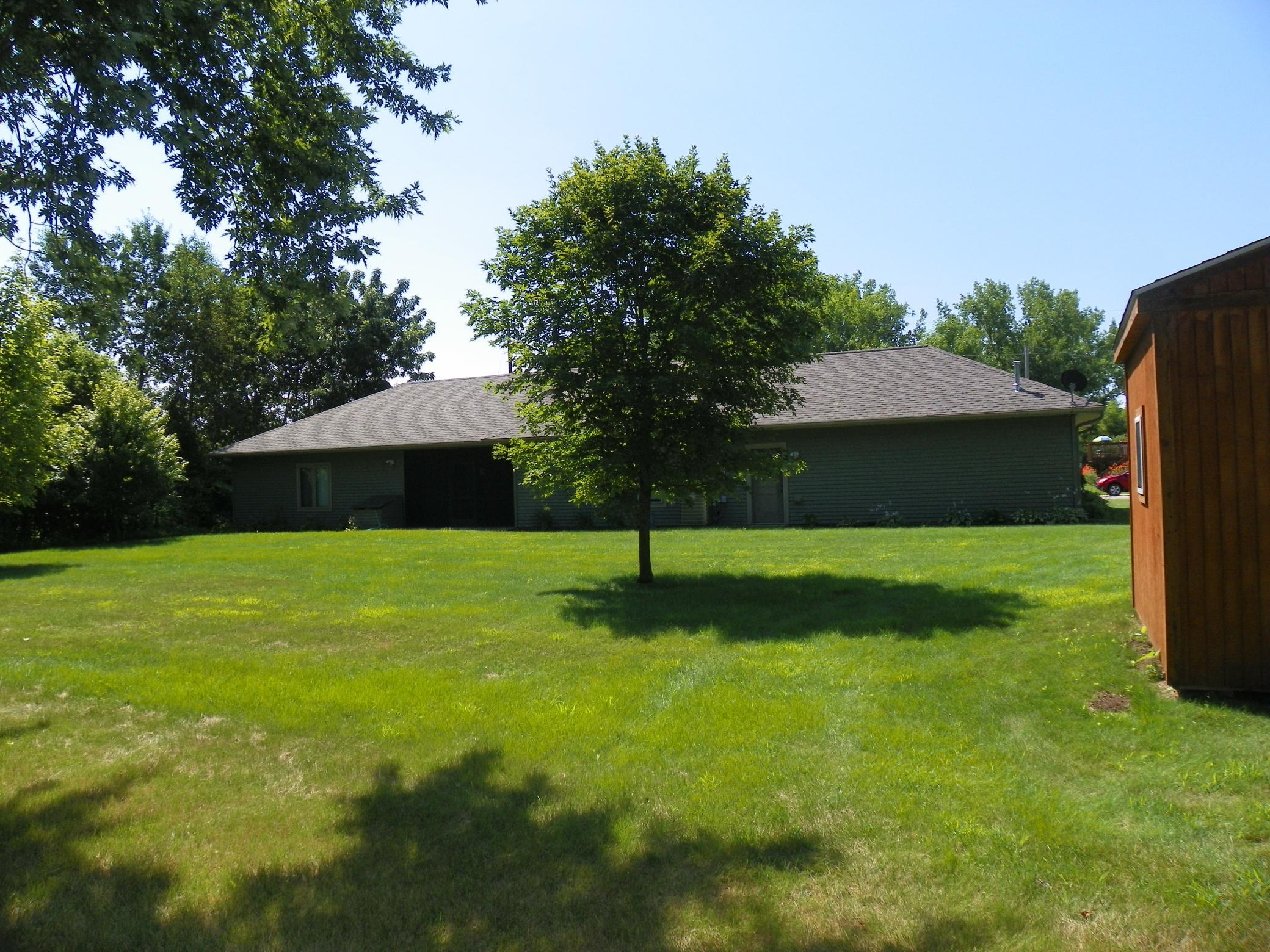 471 Coleman Avenue E Property Photo 10