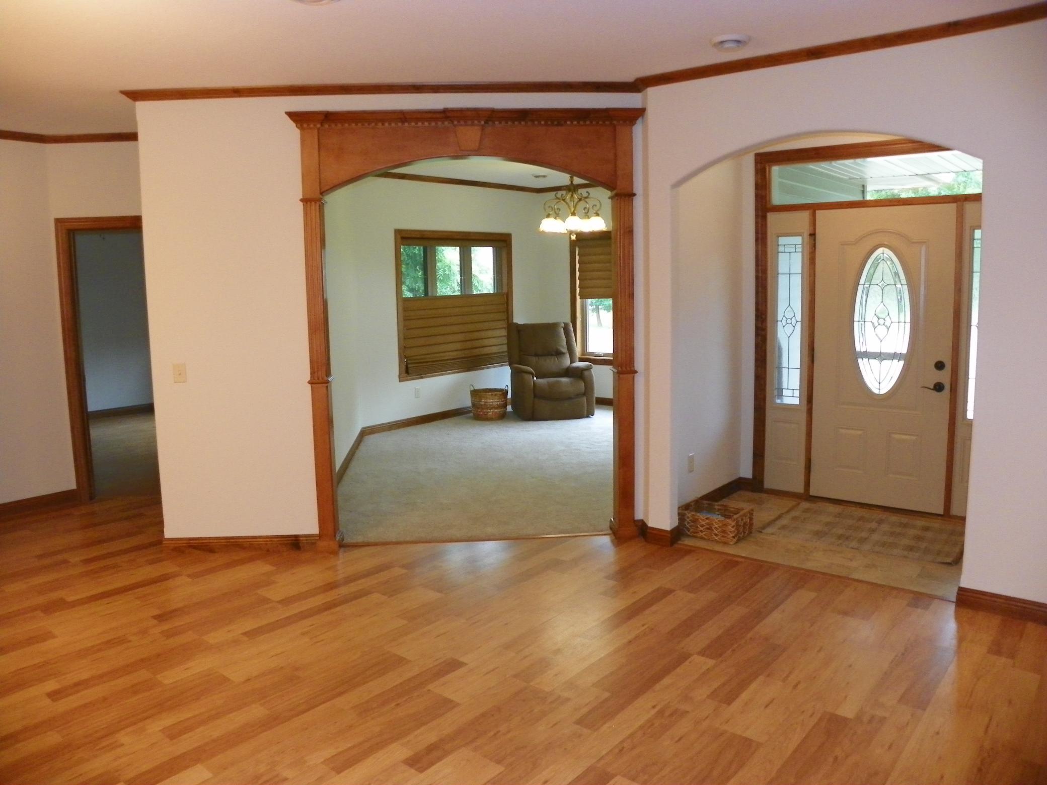471 Coleman Avenue E Property Photo 18